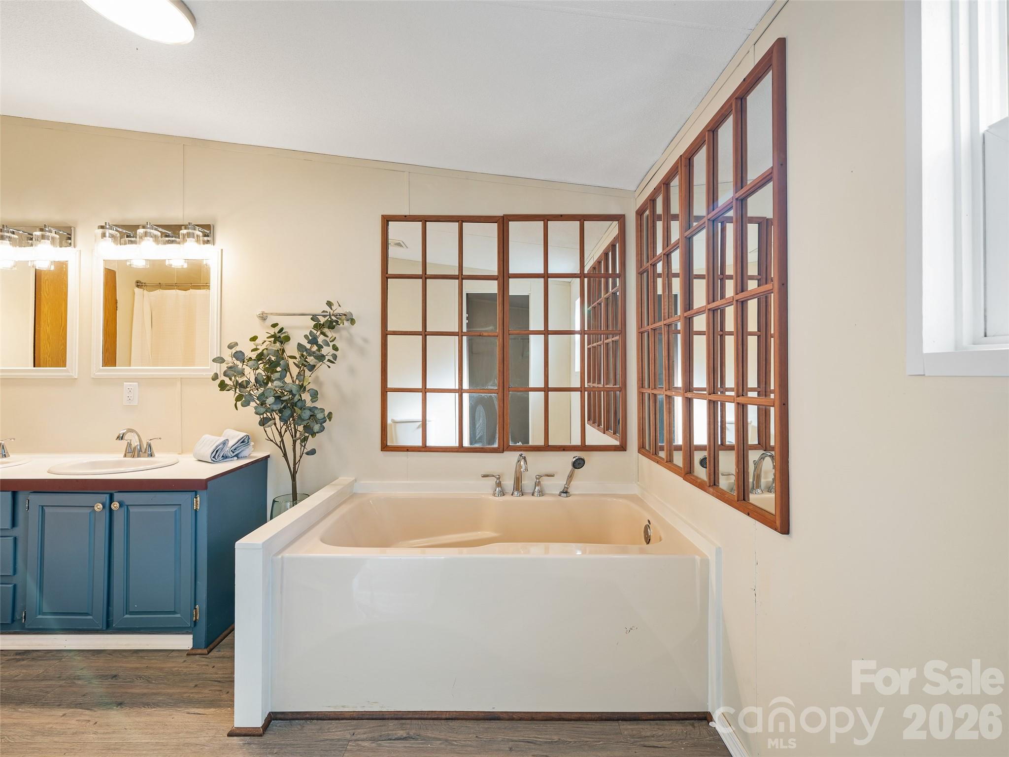 105 Satinwood Drive Property Photo 10