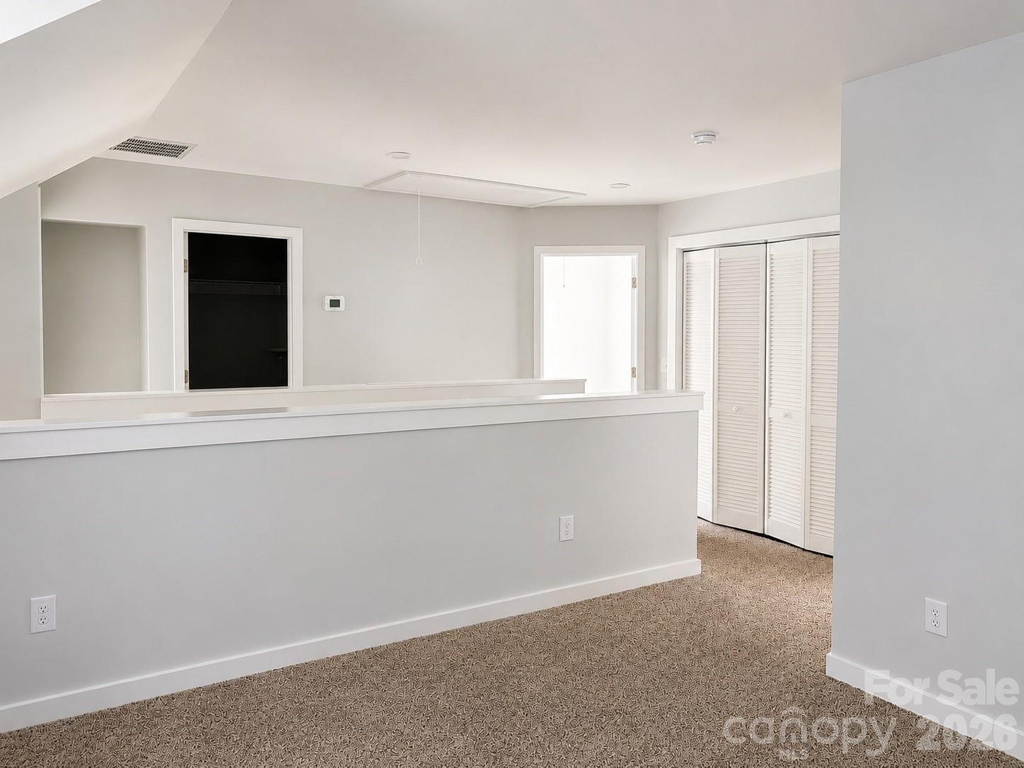 814 E Main Street Property Photo 10