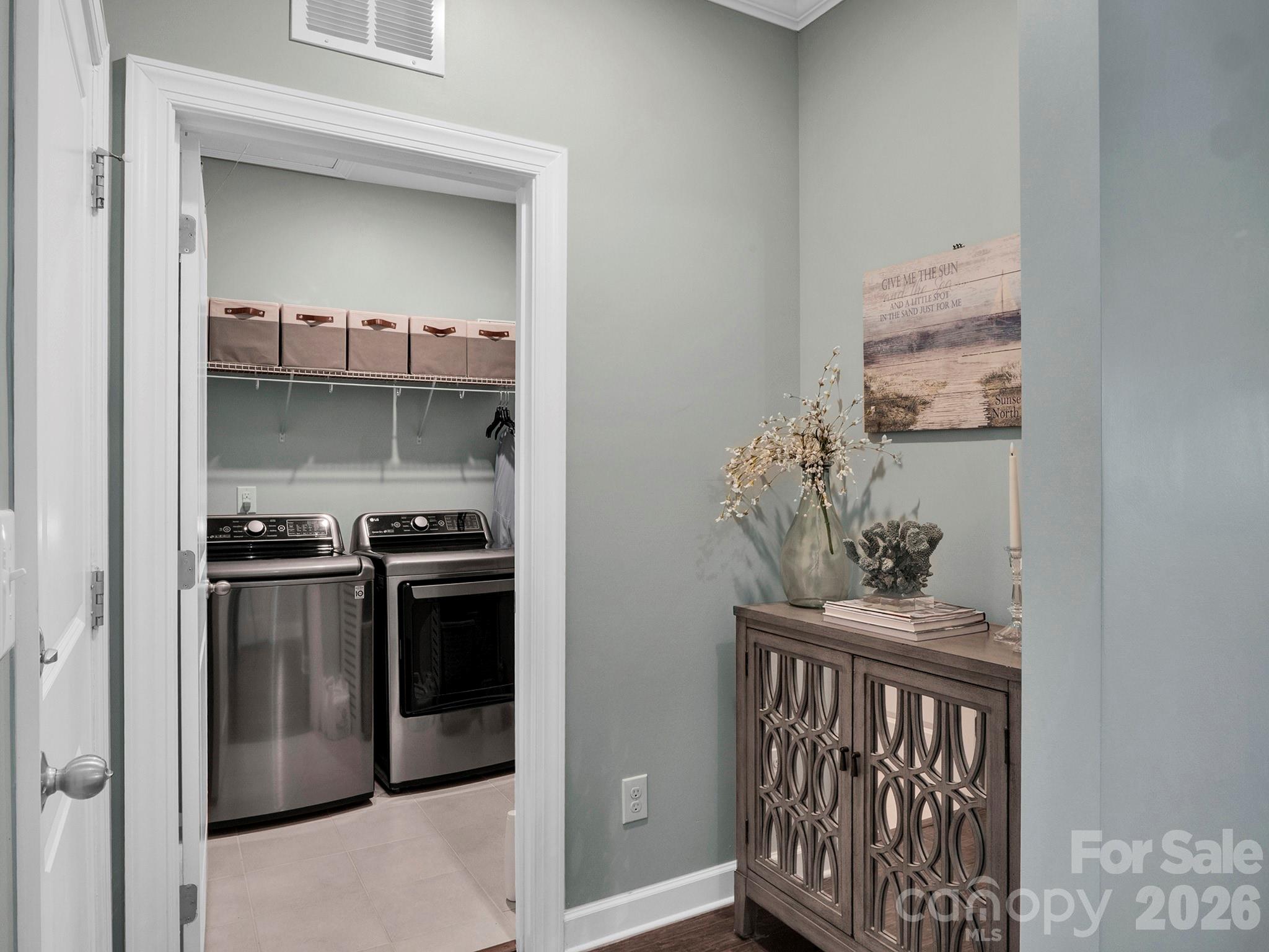 1023 Ellington Downs Way Property Photo 27