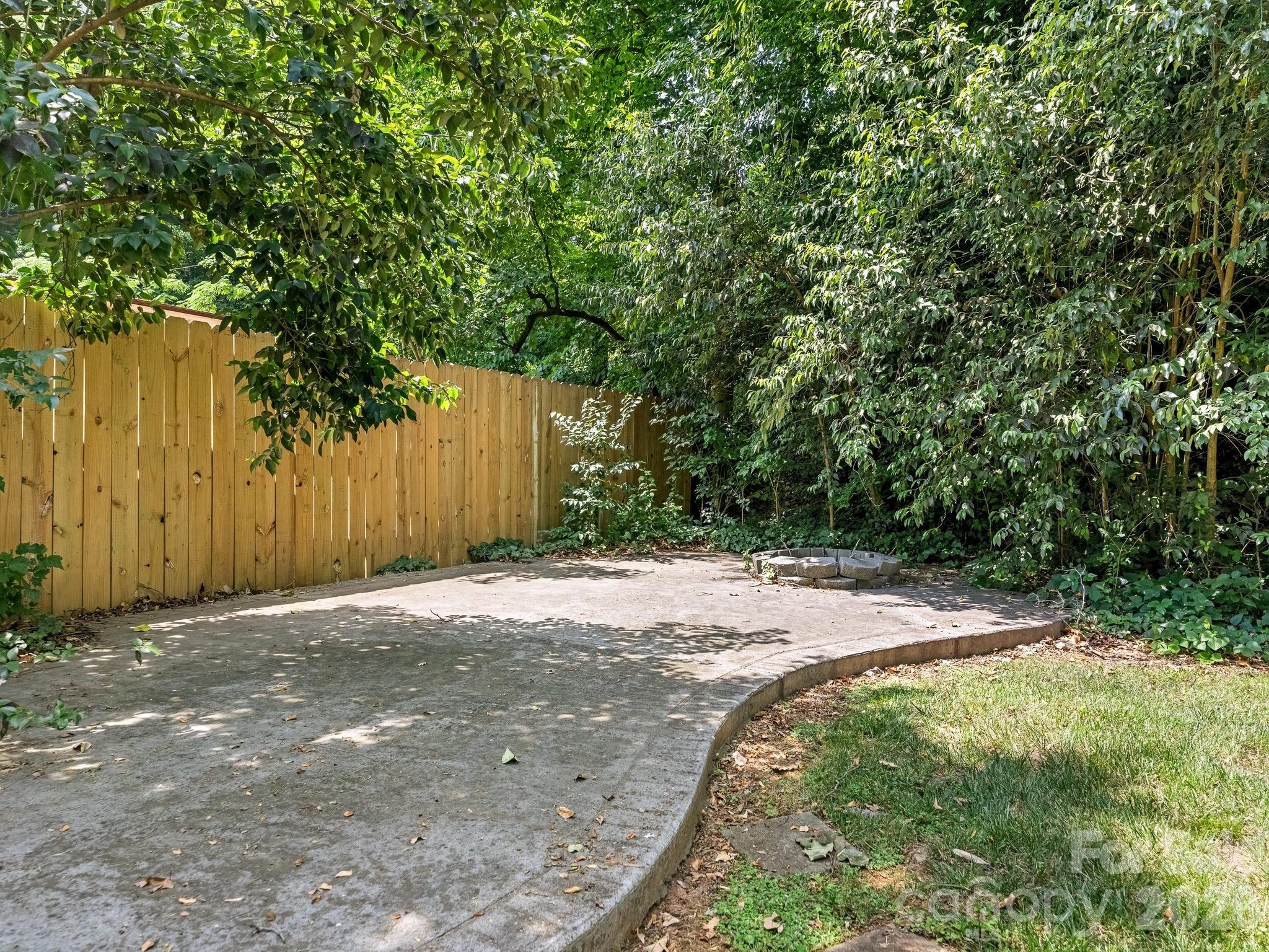 5634 Wedgewood Drive Property Photo 25