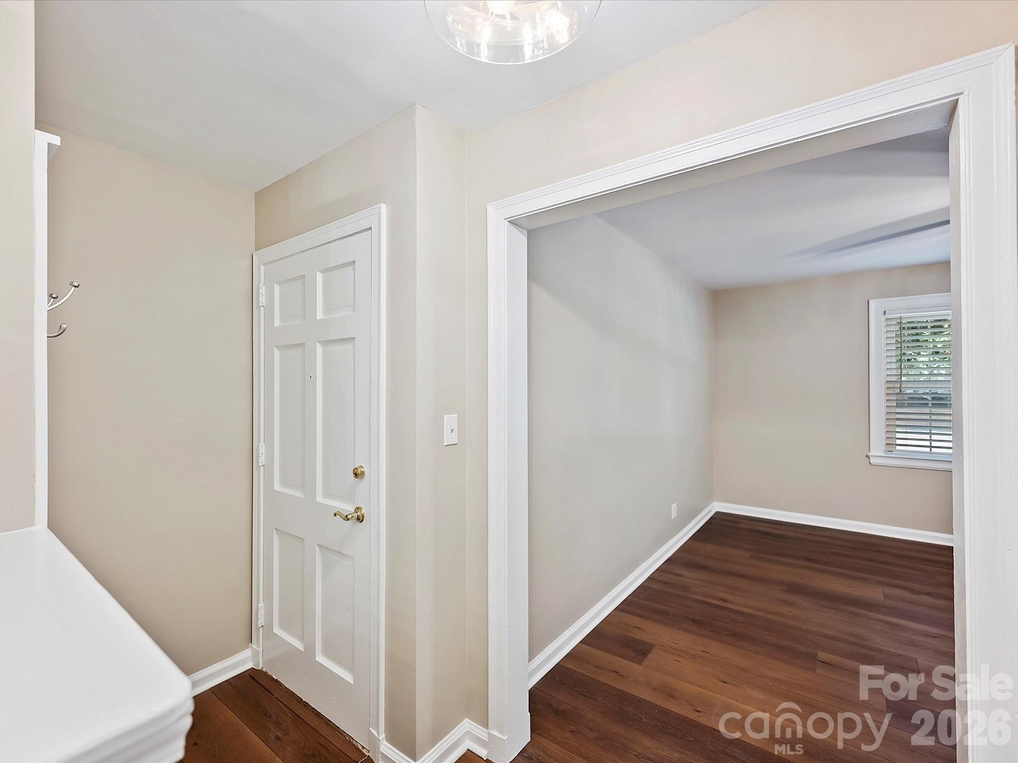 107 S Laurel Avenue 101a Property Photo 8
