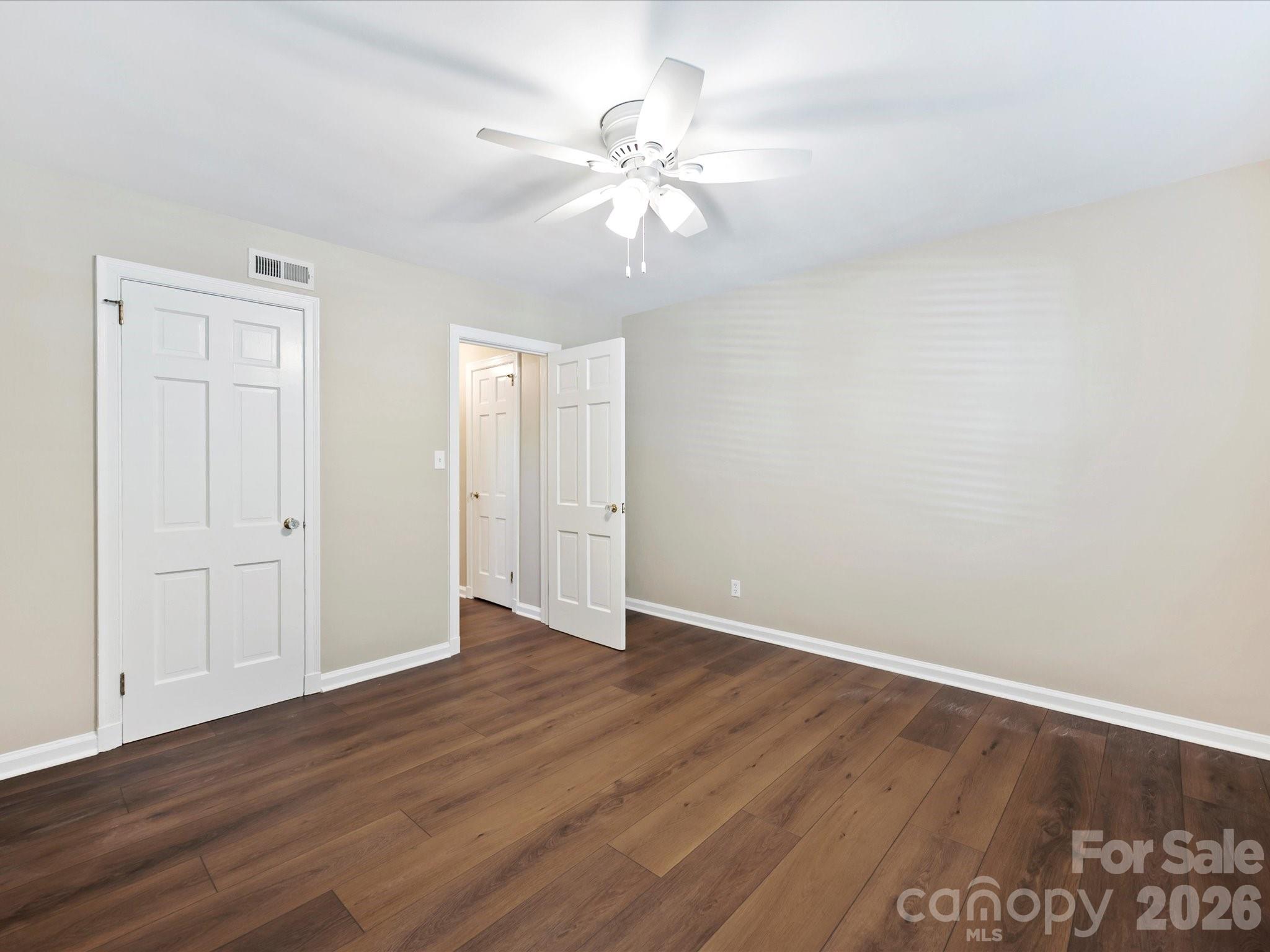 107 S Laurel Avenue 101a Property Photo 13