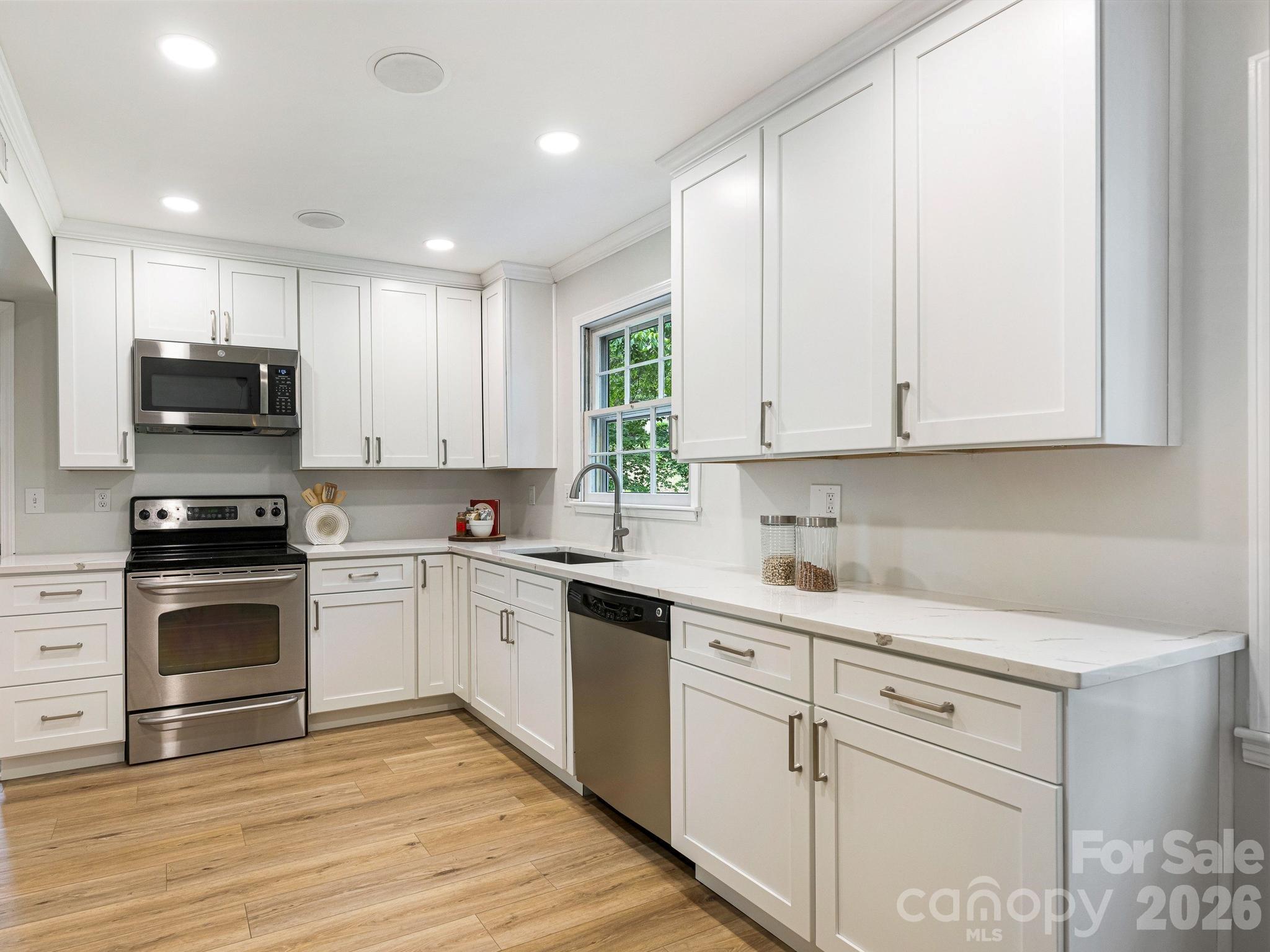 11510 Painted Tree Road Property Photo 8