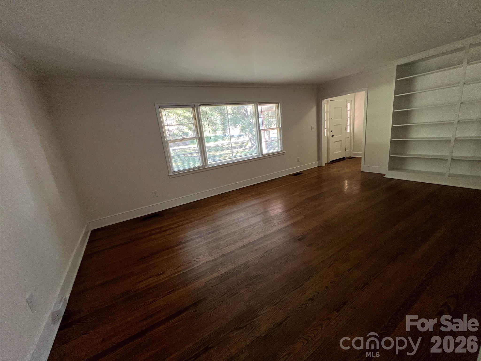 128 Woodlynn Drive Property Photo 3