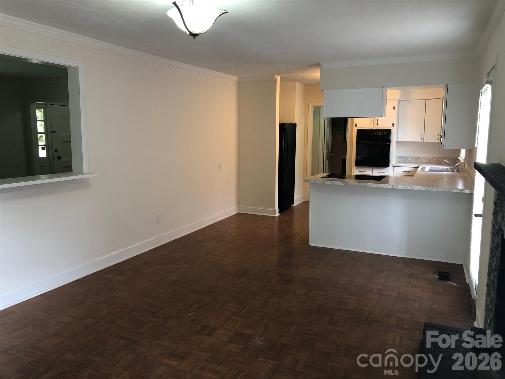 128 Woodlynn Drive Property Photo 8