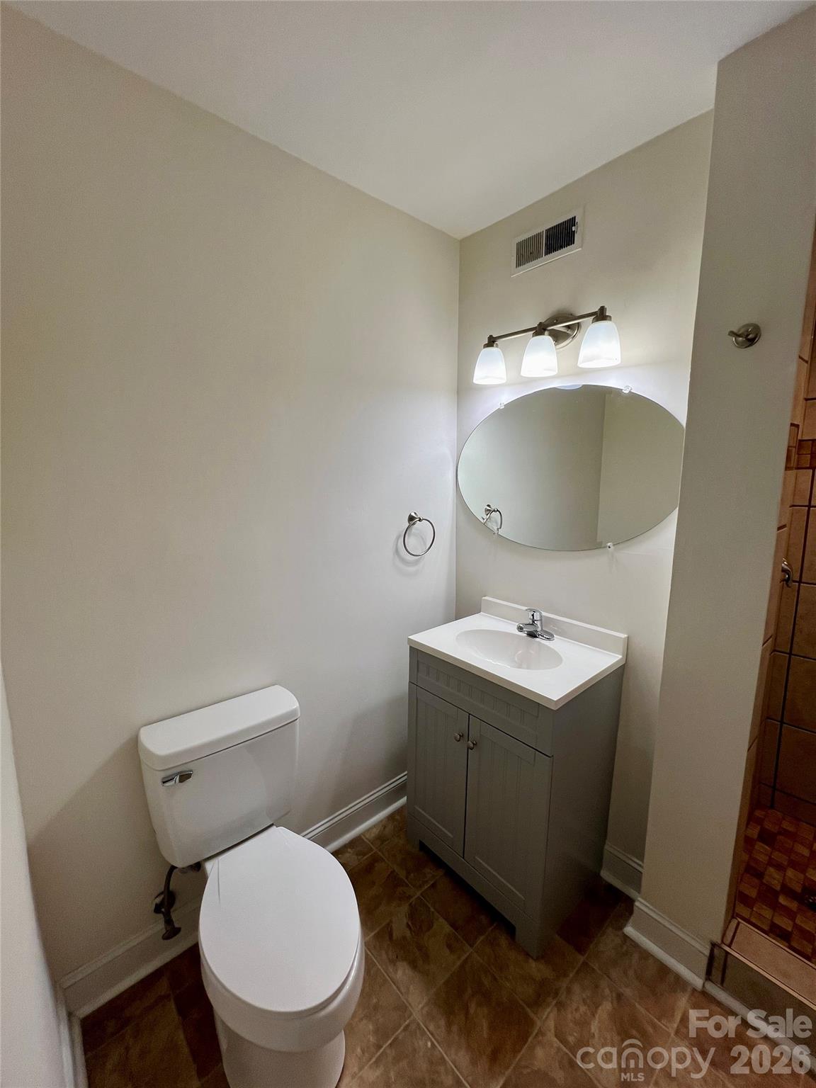 128 Woodlynn Drive Property Photo 14