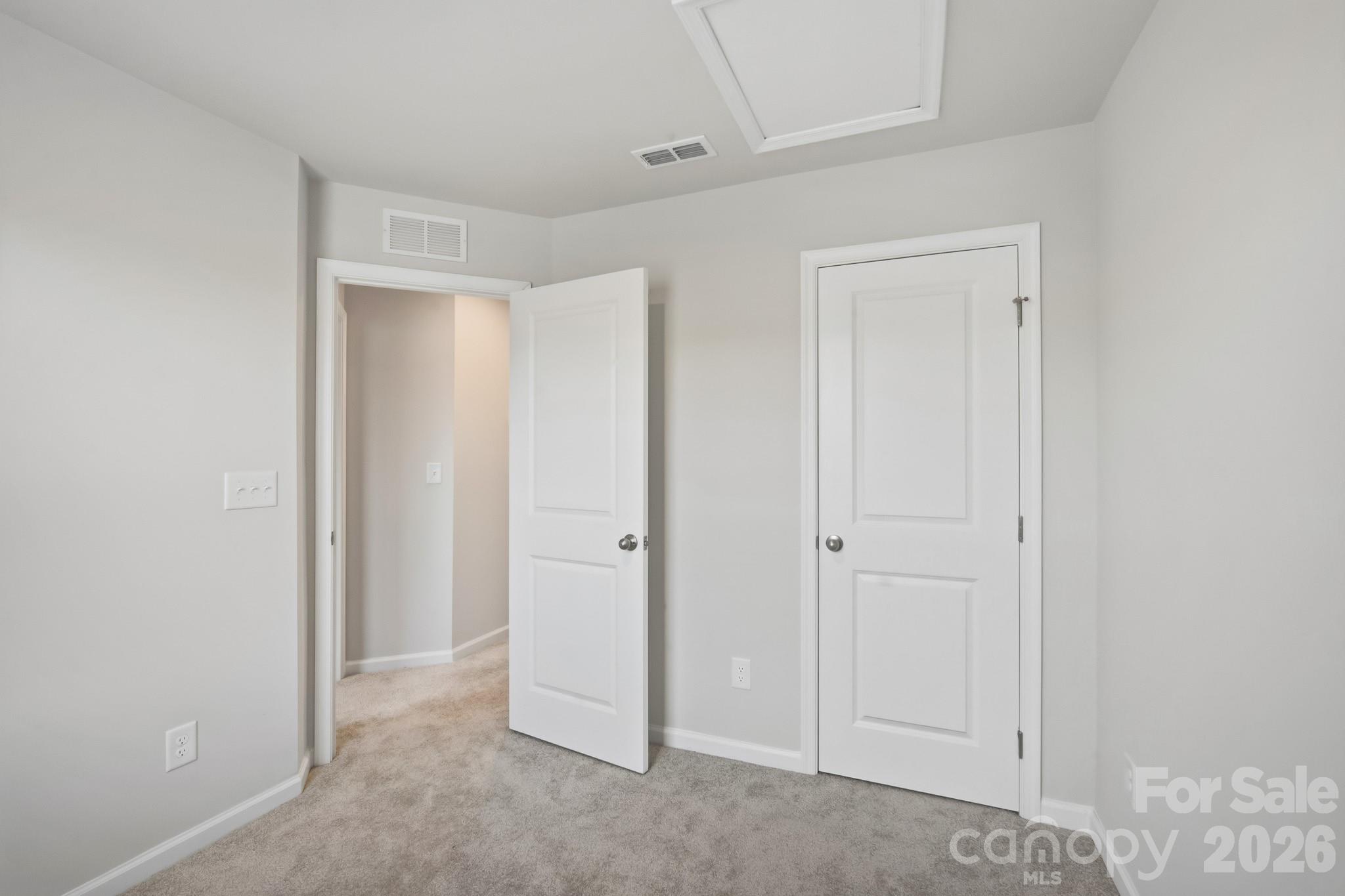 2051 Langer Street Property Photo 10