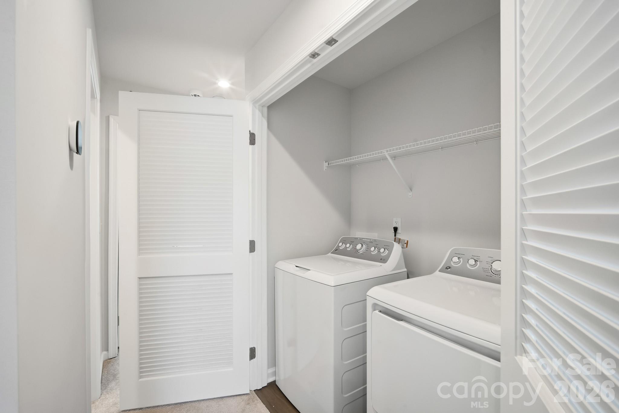 2051 Langer Street Property Photo 14