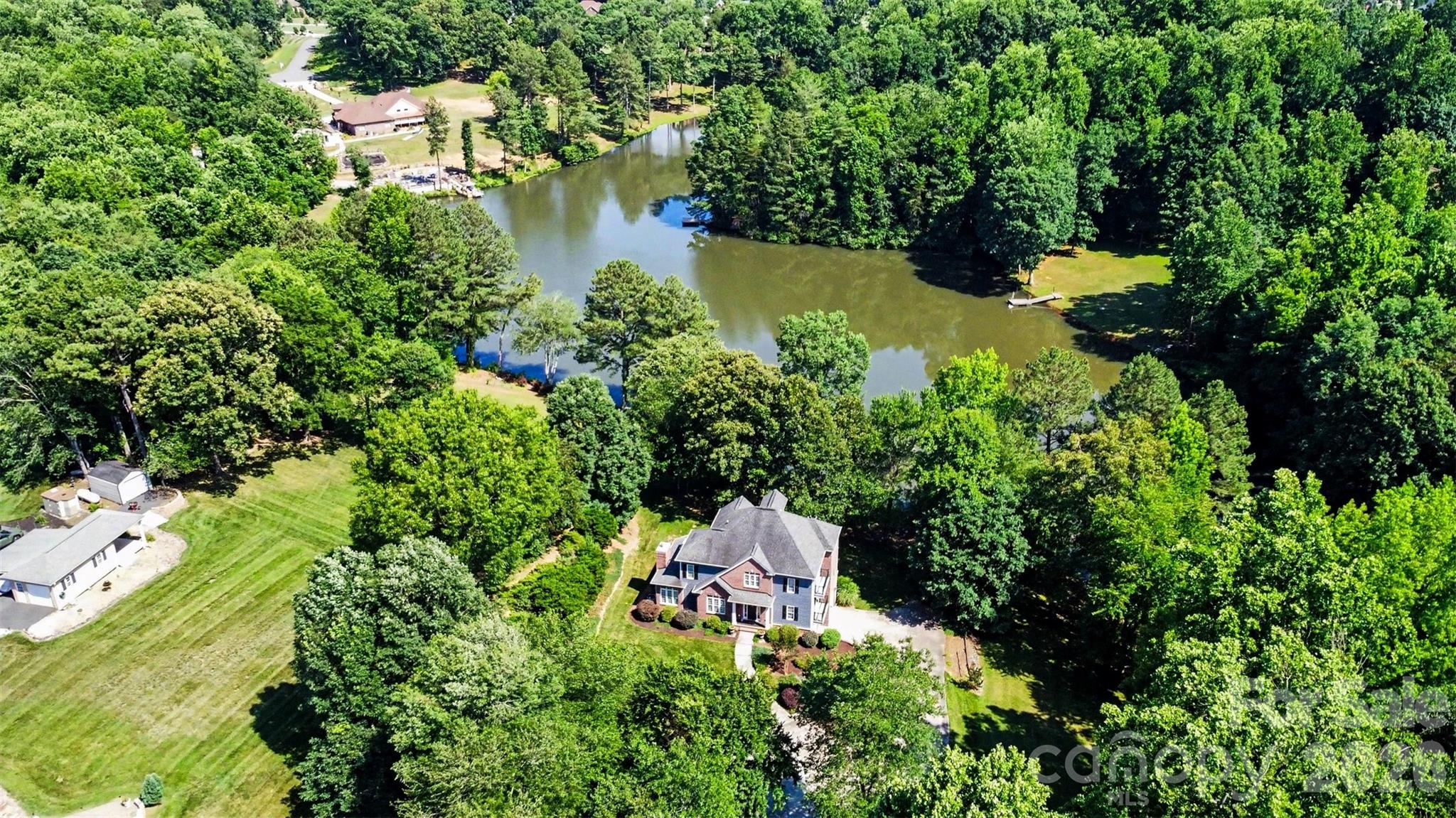 162 Twin Lakes Drive Property Photo 32