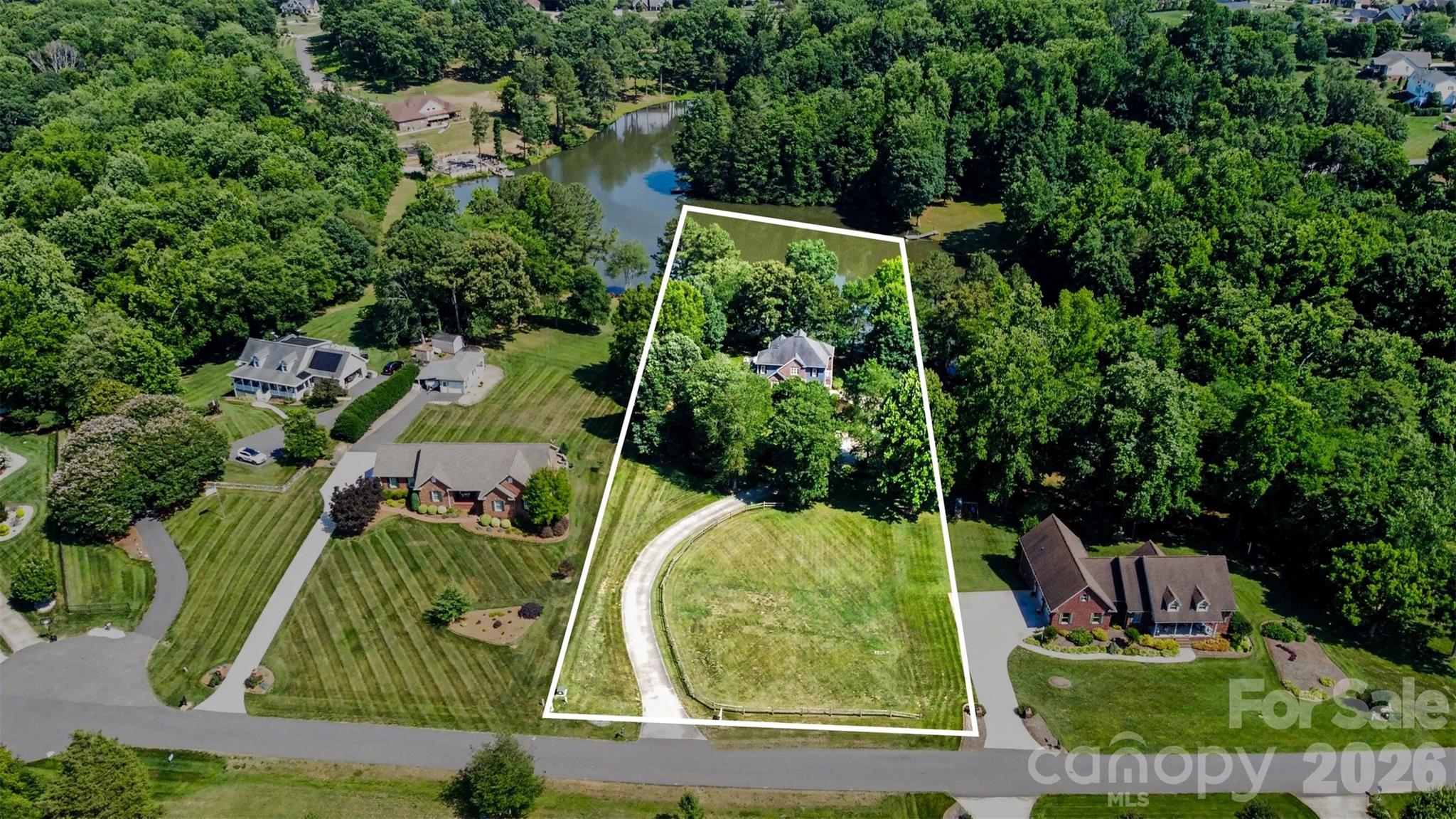 162 Twin Lakes Drive Property Photo 33