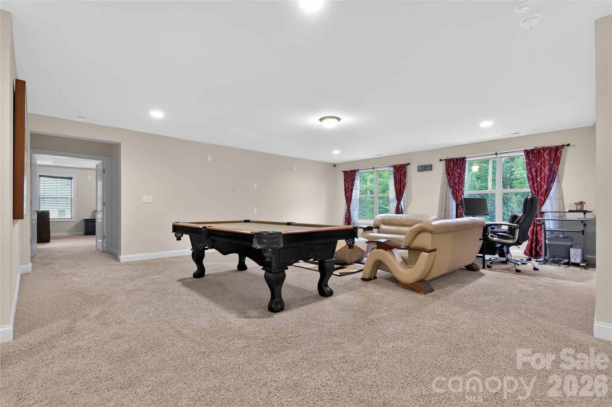 726 Lingfield Lane Property Photo 26