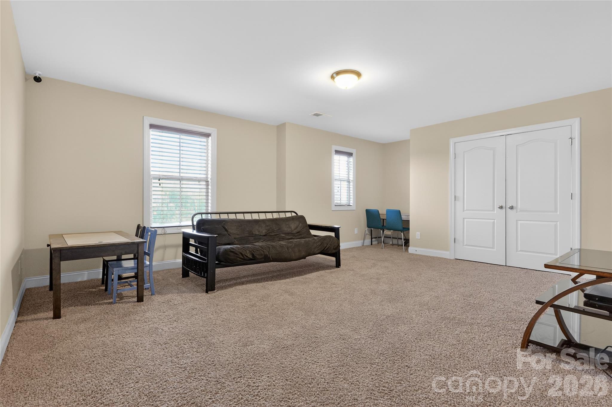 726 Lingfield Lane Property Photo 30