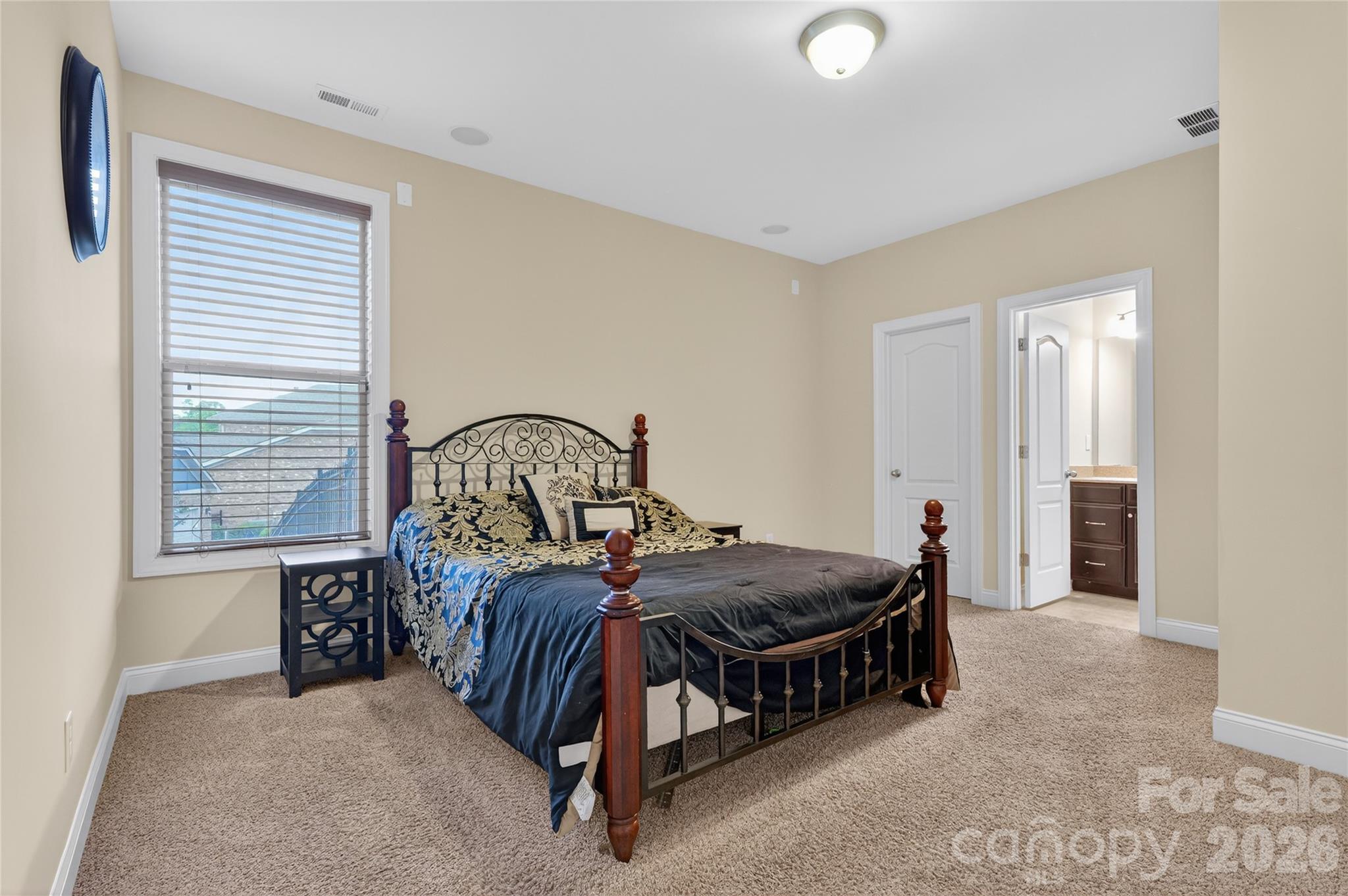 726 Lingfield Lane Property Photo 40