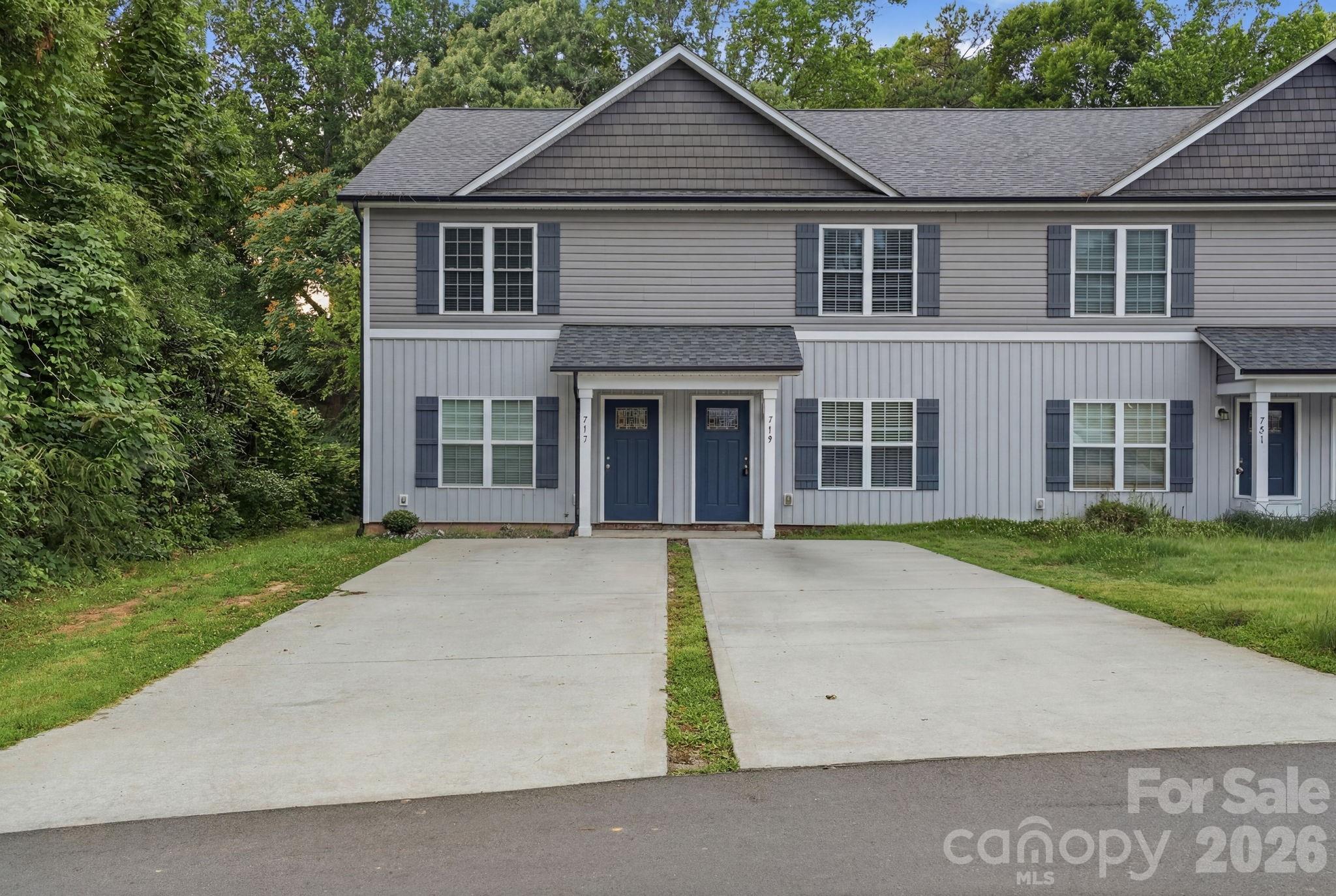 719 Hillside Street Property Photo 1