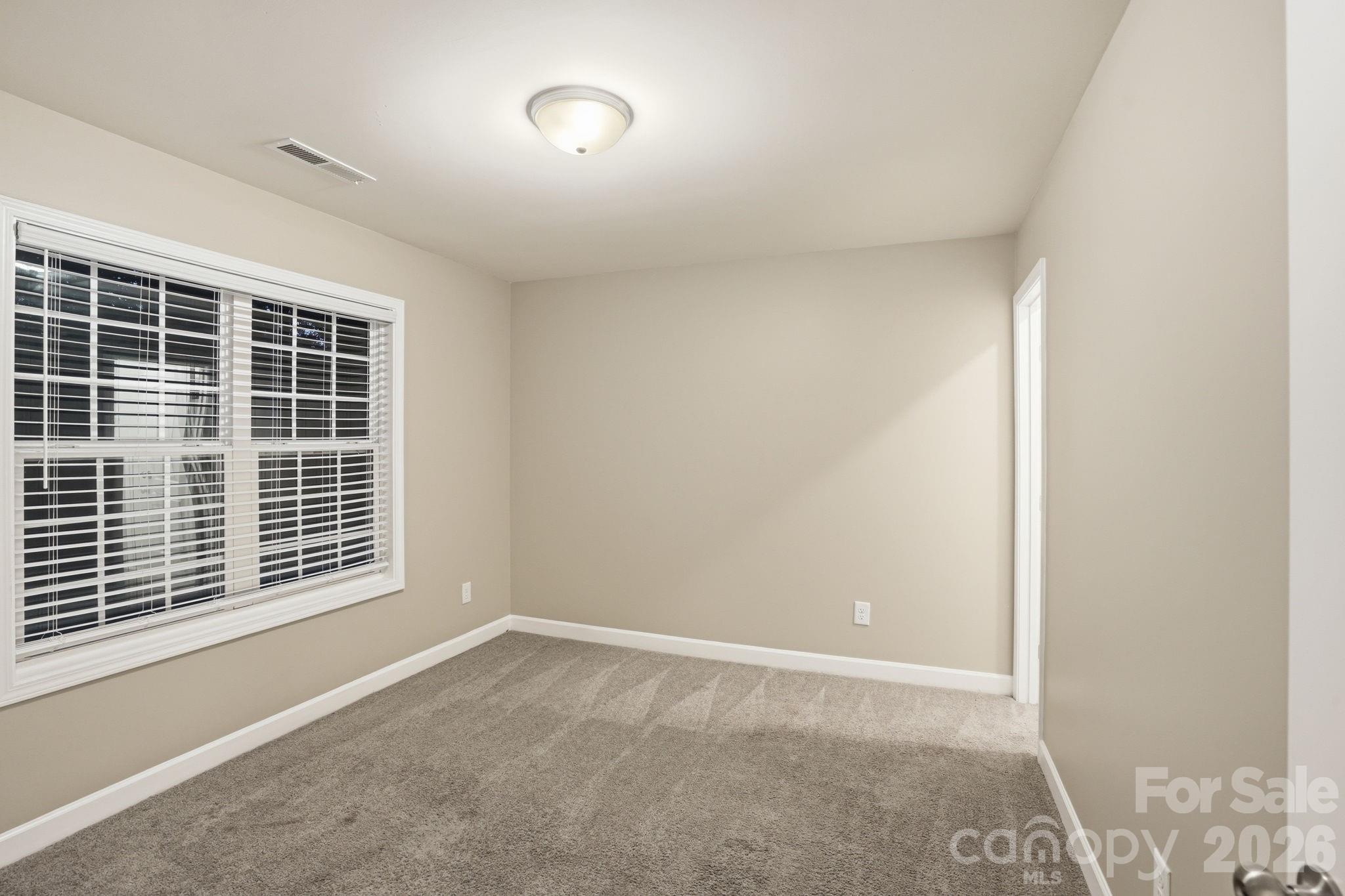 719 Hillside Street Property Photo 7