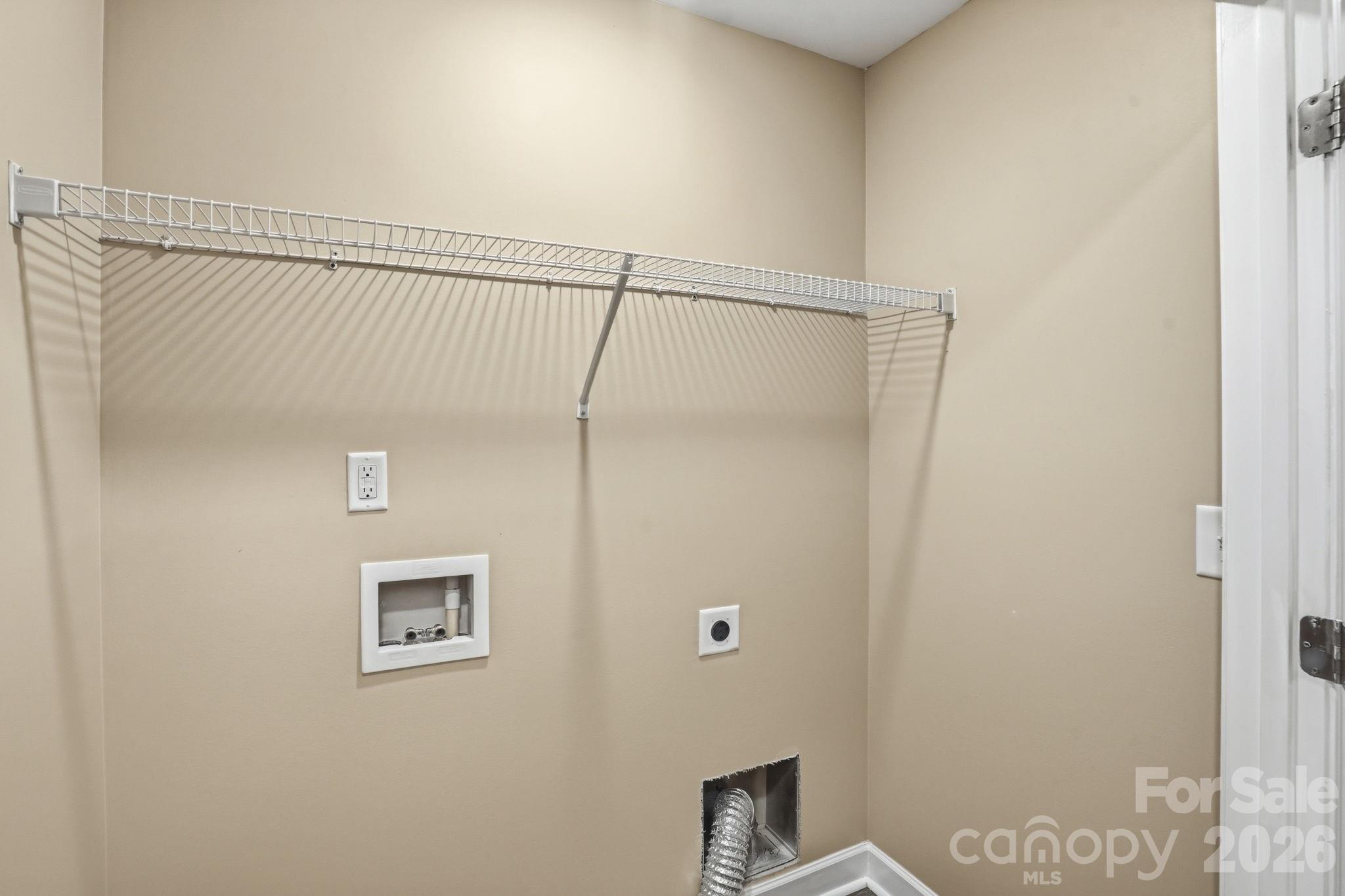 719 Hillside Street Property Photo 28