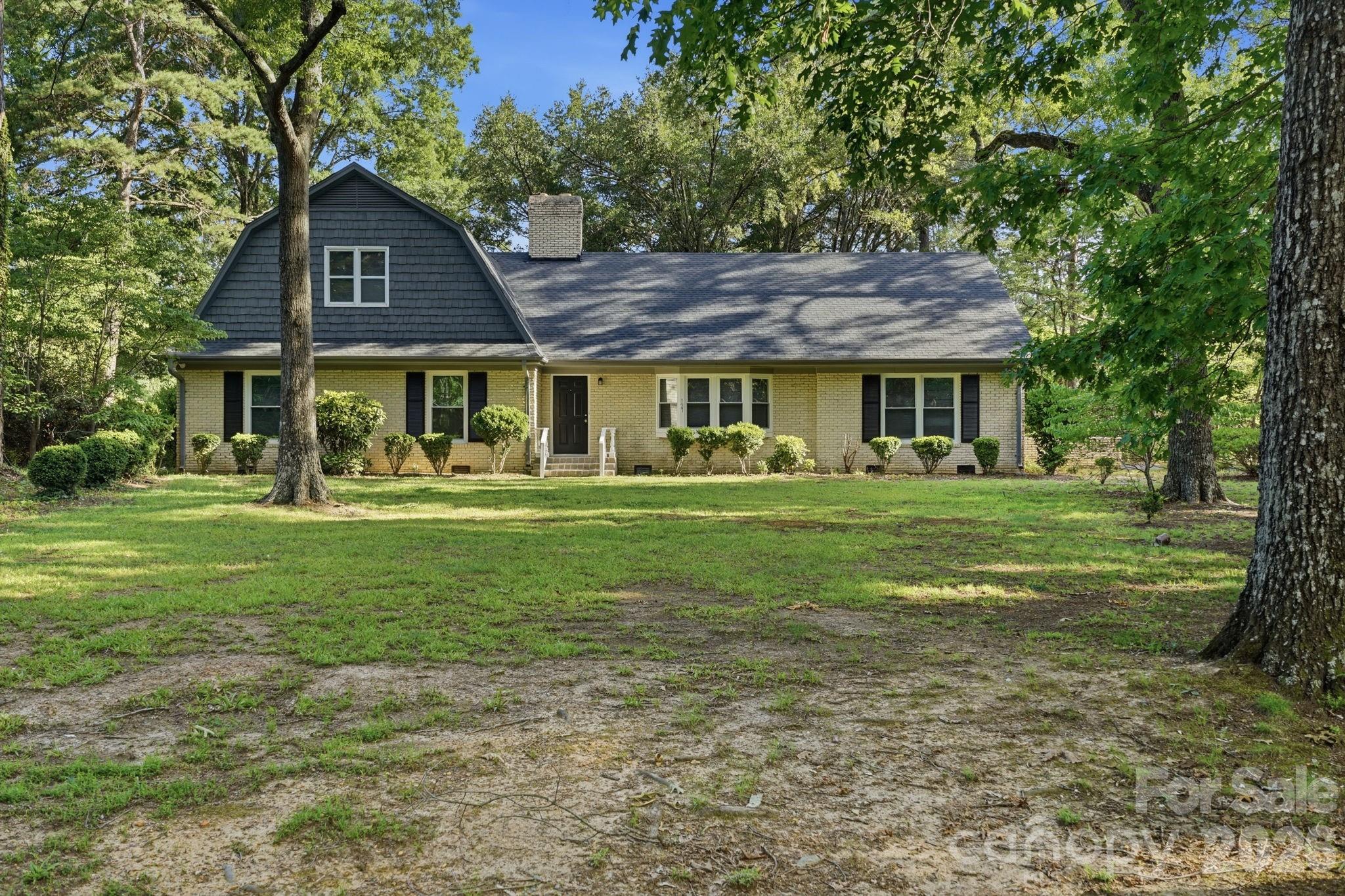 127 Forest Hills Drive Property Photo 1