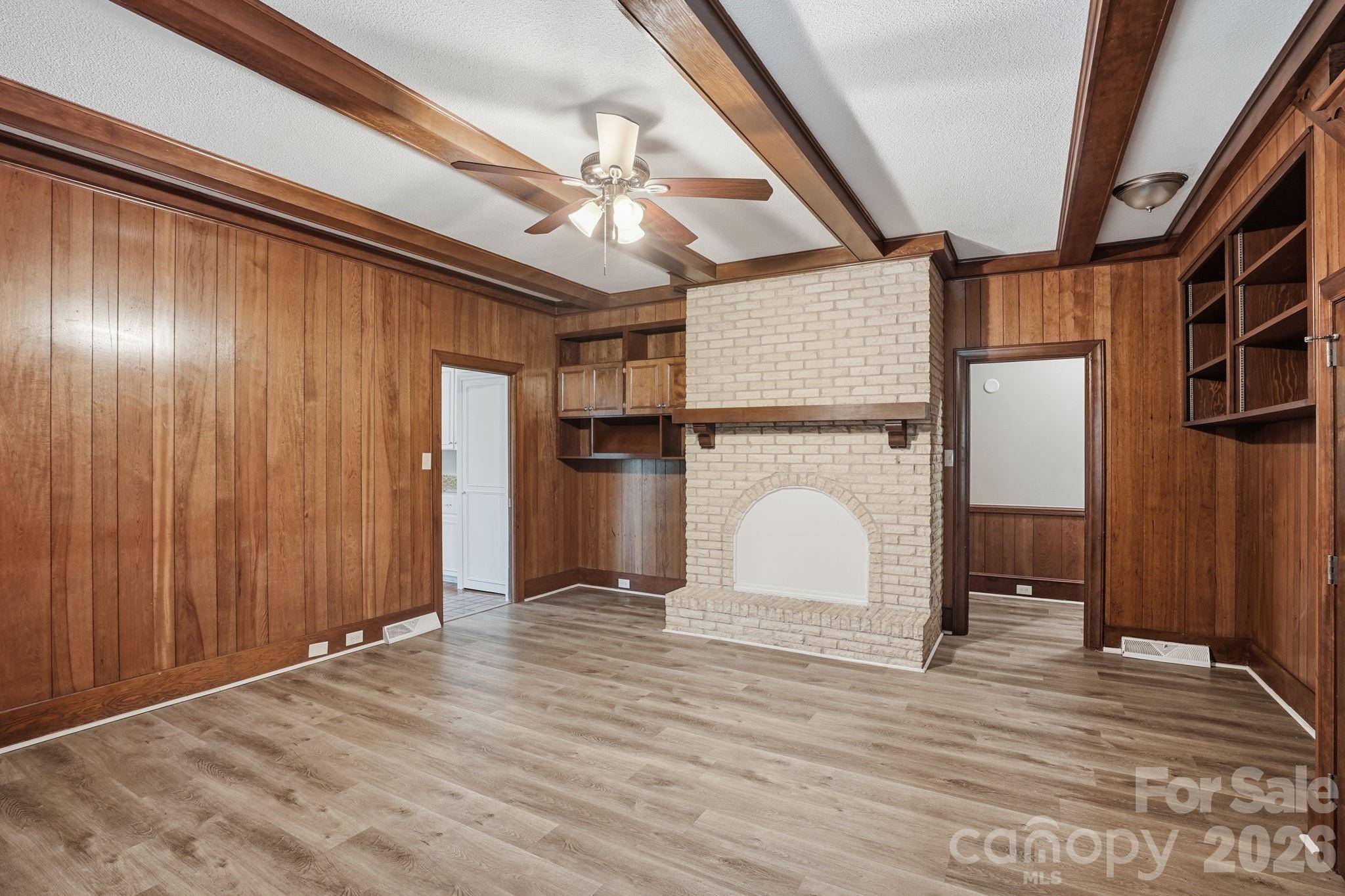 127 Forest Hills Drive Property Photo 6