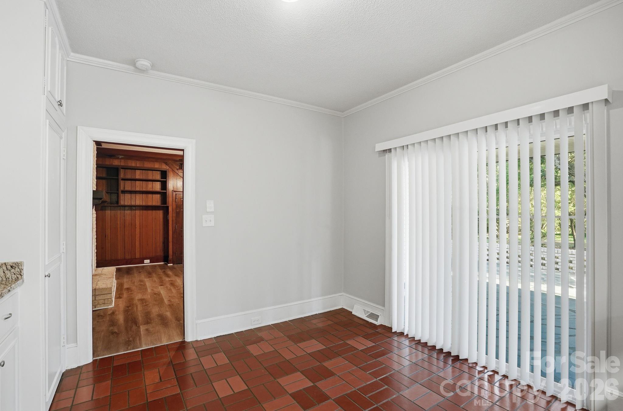127 Forest Hills Drive Property Photo 25