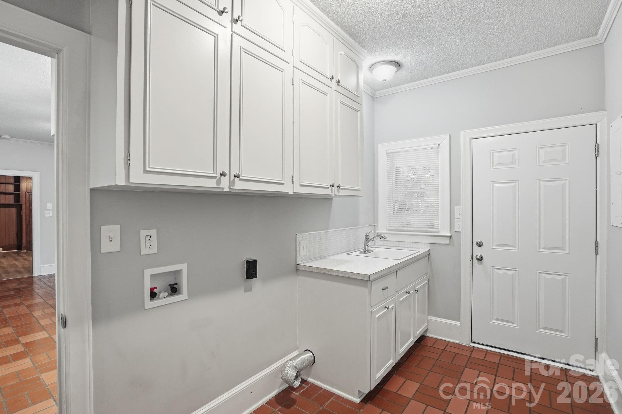 127 Forest Hills Drive Property Photo 33