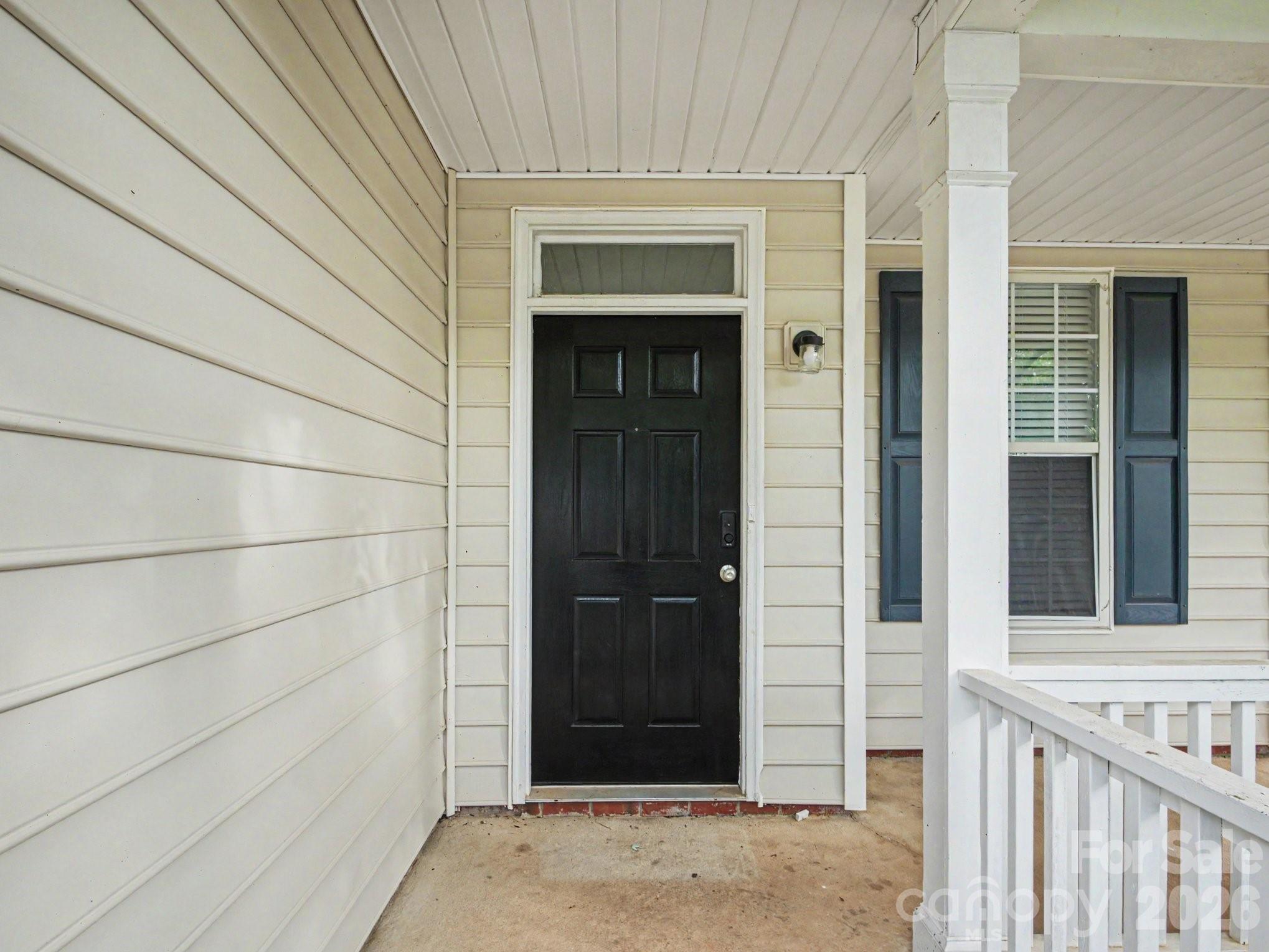 7524 Grabill Drive Property Photo 4