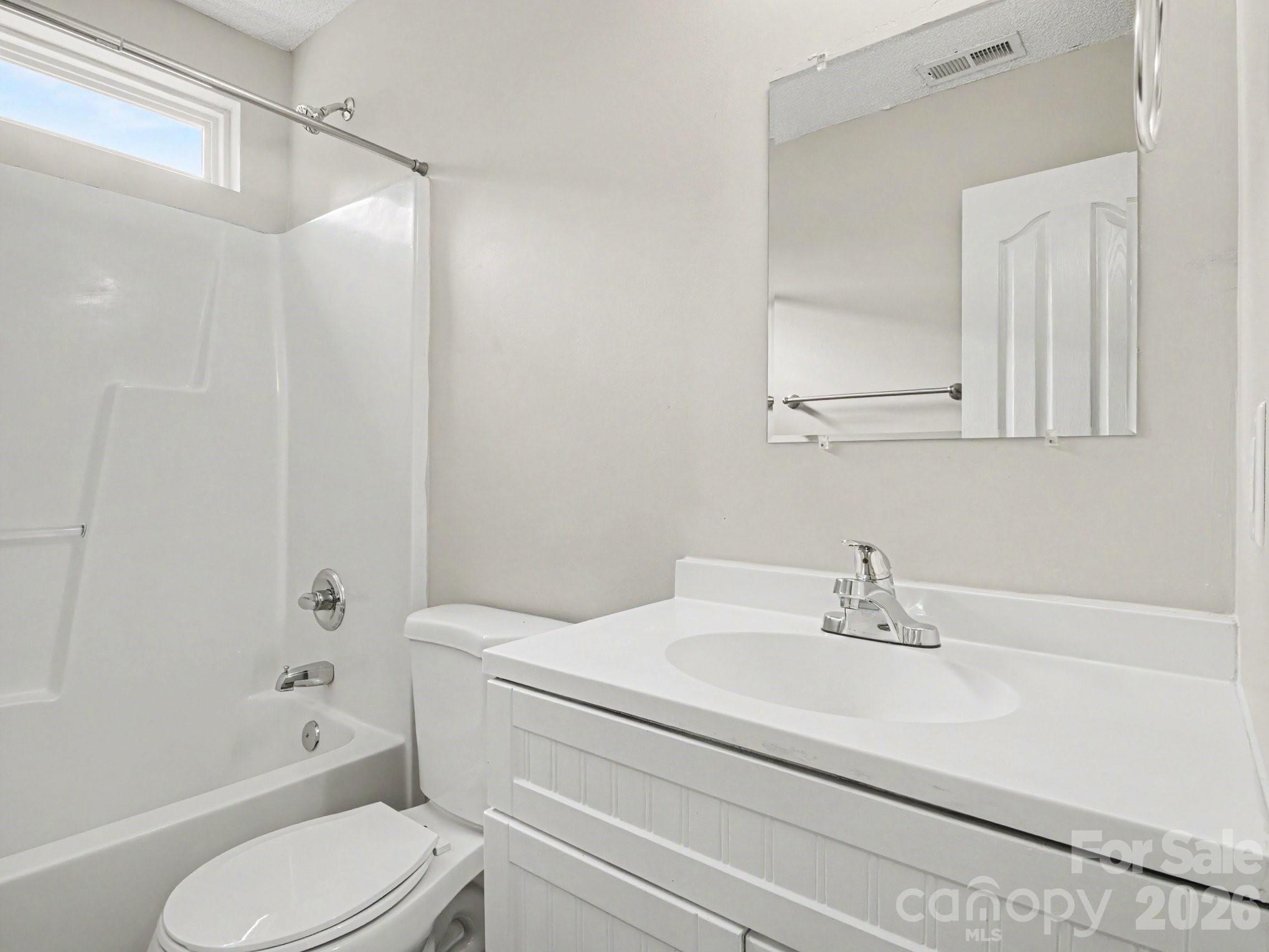 7524 Grabill Drive Property Photo 17