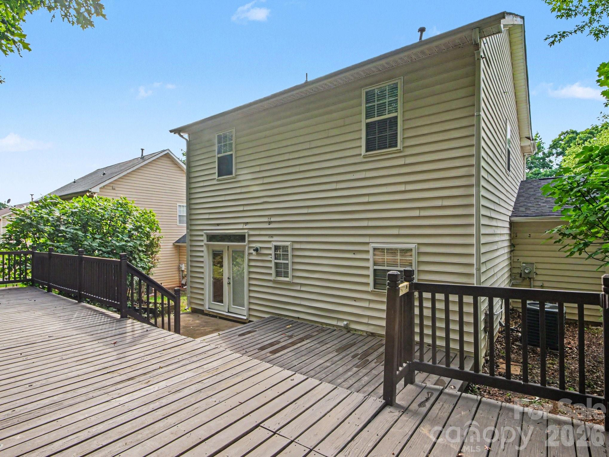 7524 Grabill Drive Property Photo 19
