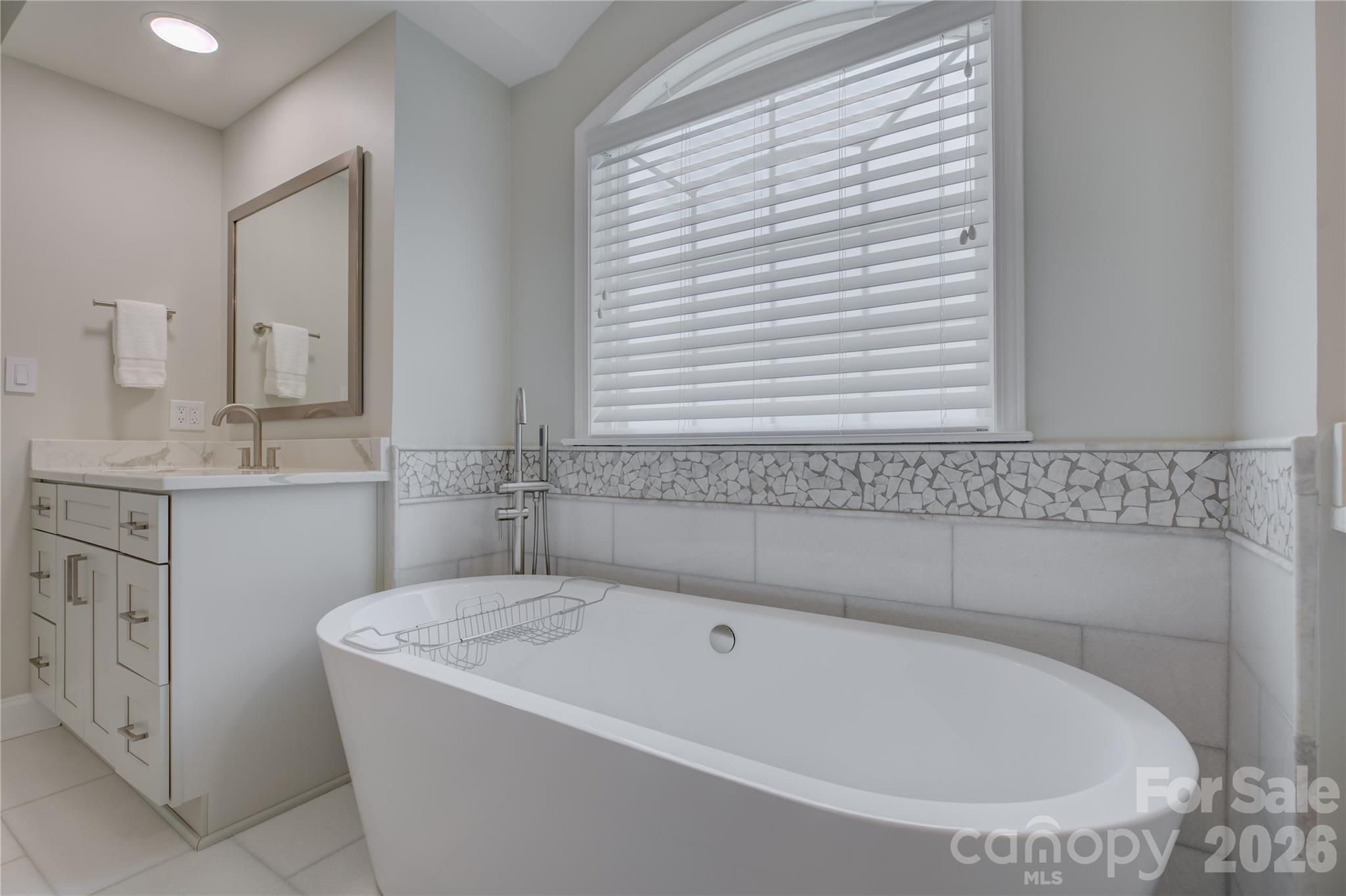 13722 Glen Abbey Drive Property Photo 24