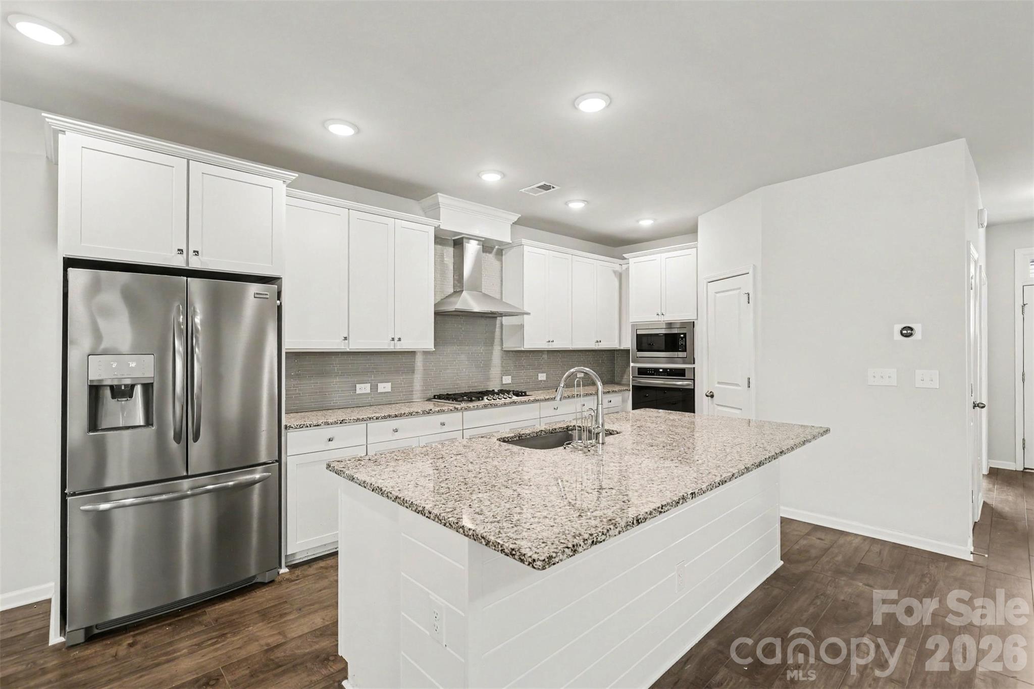 808 Lyndon Station Drive Property Photo 7