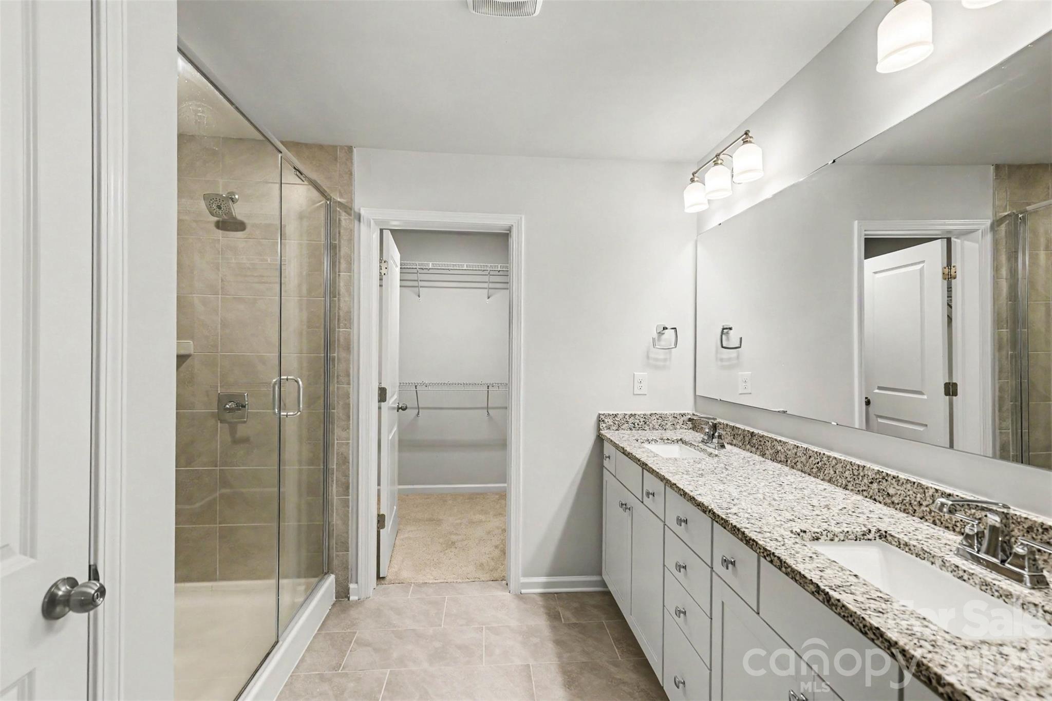 808 Lyndon Station Drive Property Photo 11