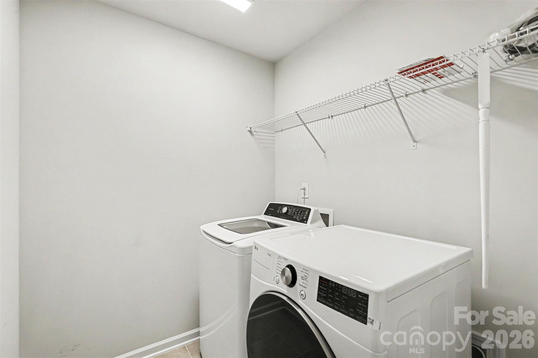 808 Lyndon Station Drive Property Photo 14