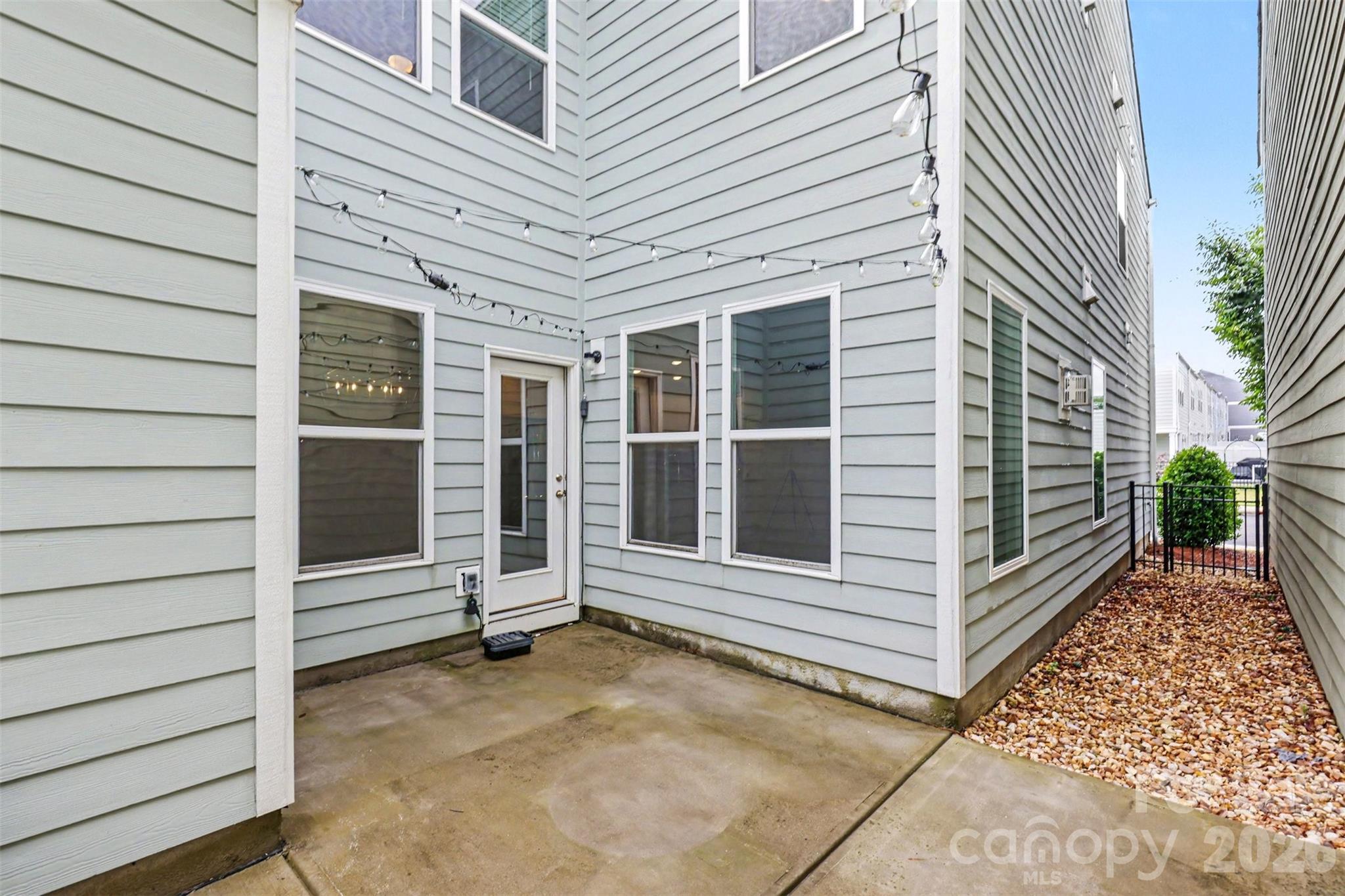 808 Lyndon Station Drive Property Photo 21