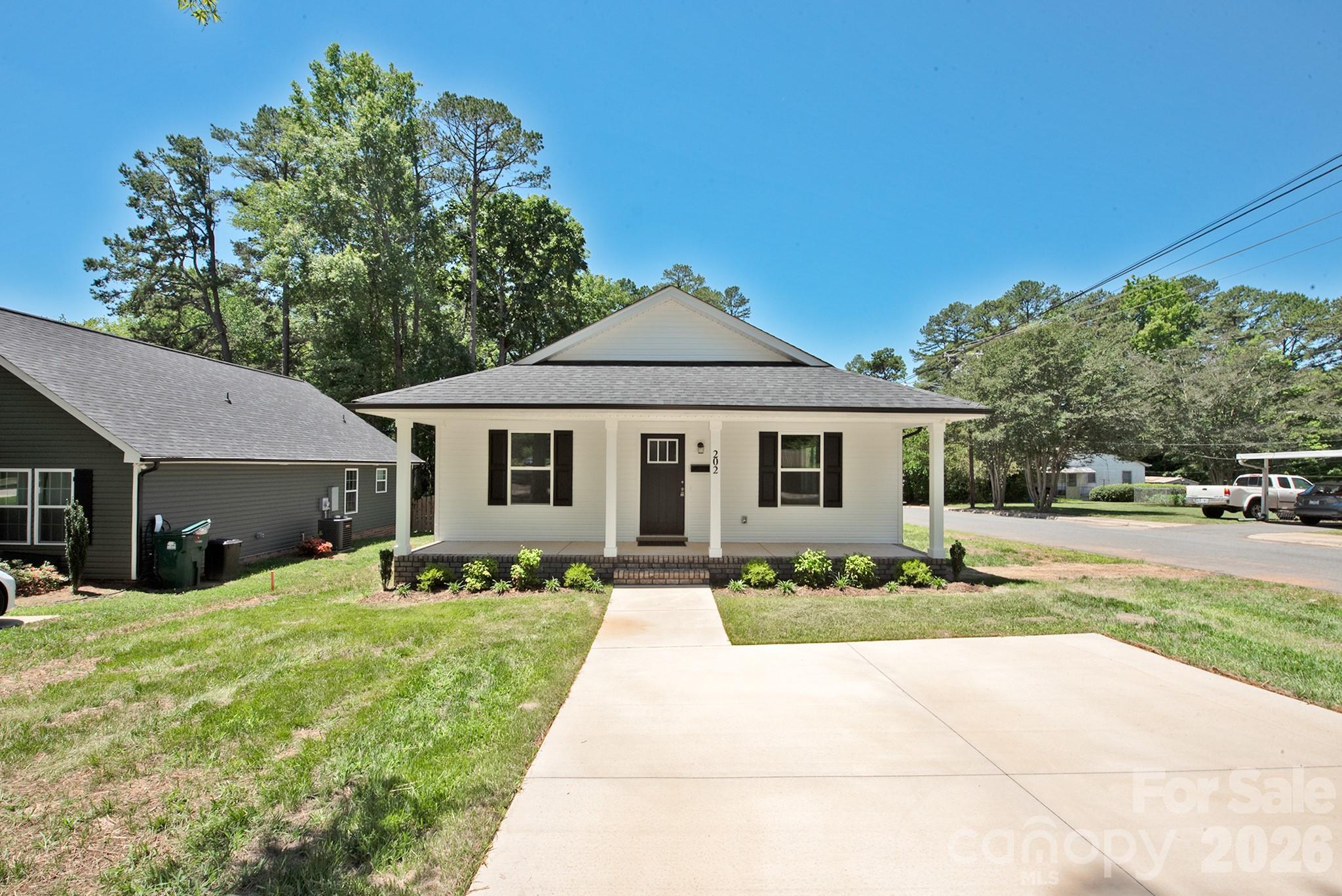 202 Old Rockwell Road Property Photo 3