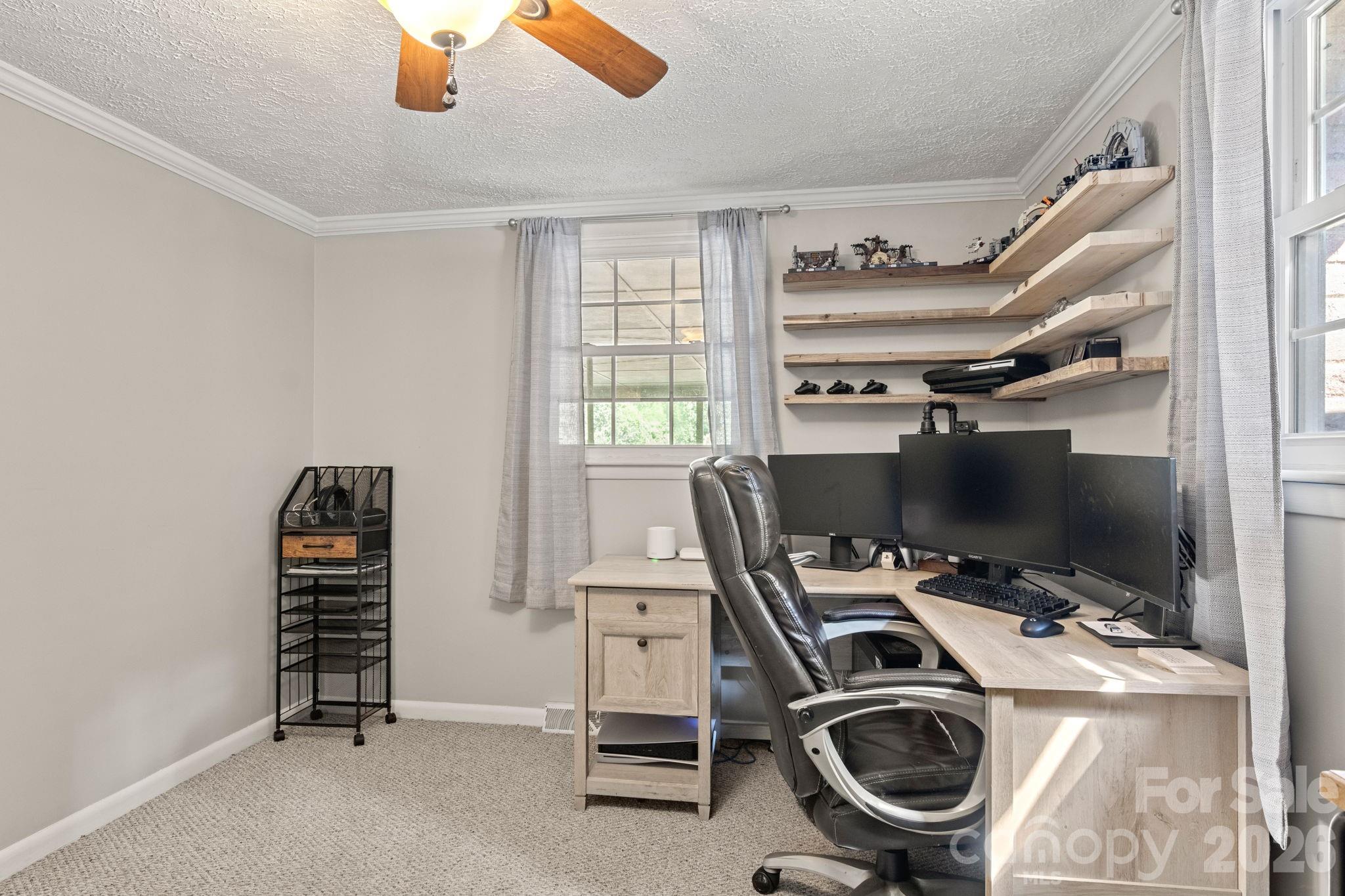 912 Parkwood Road Property Photo 29