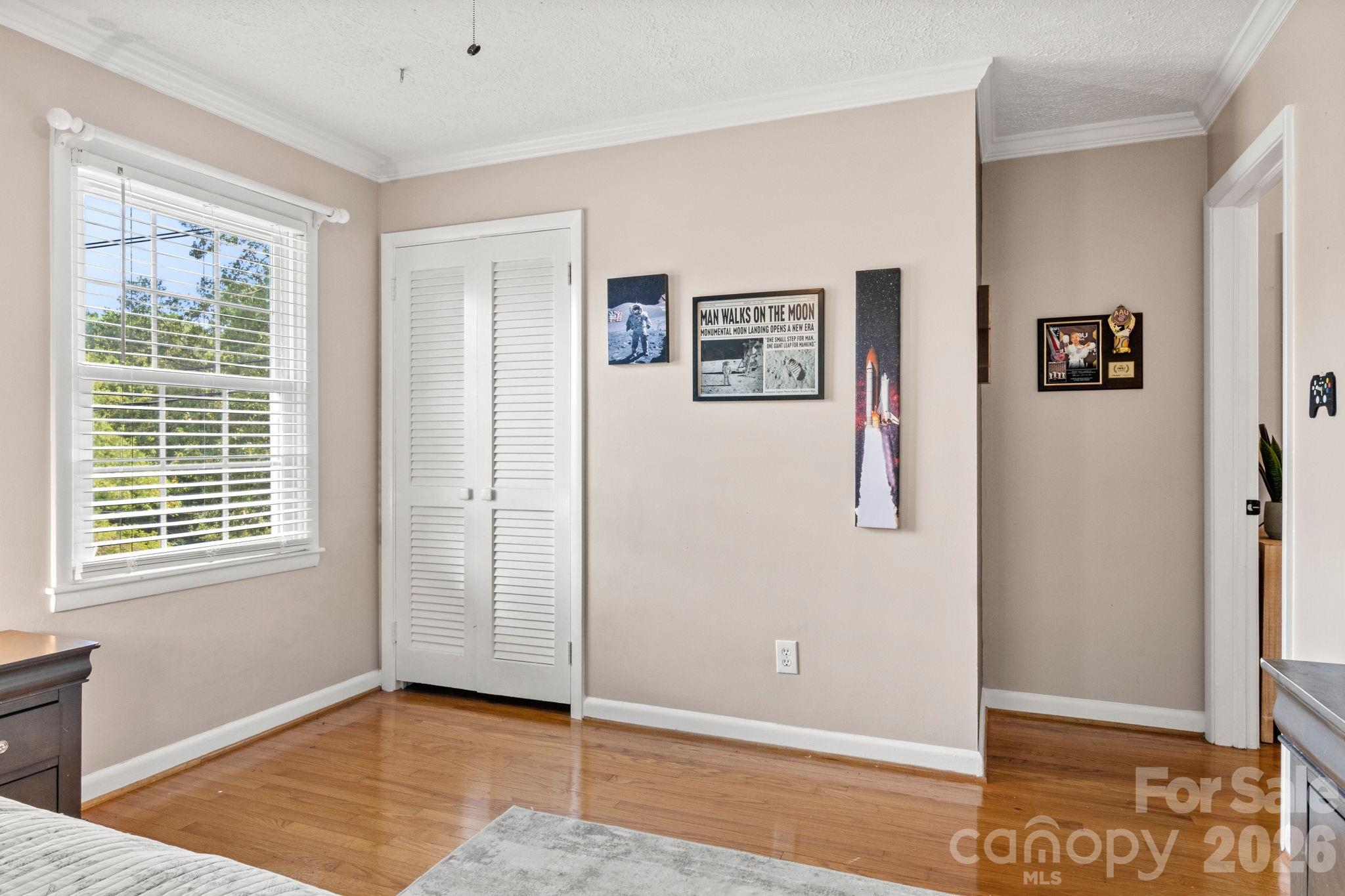 912 Parkwood Road Property Photo 33