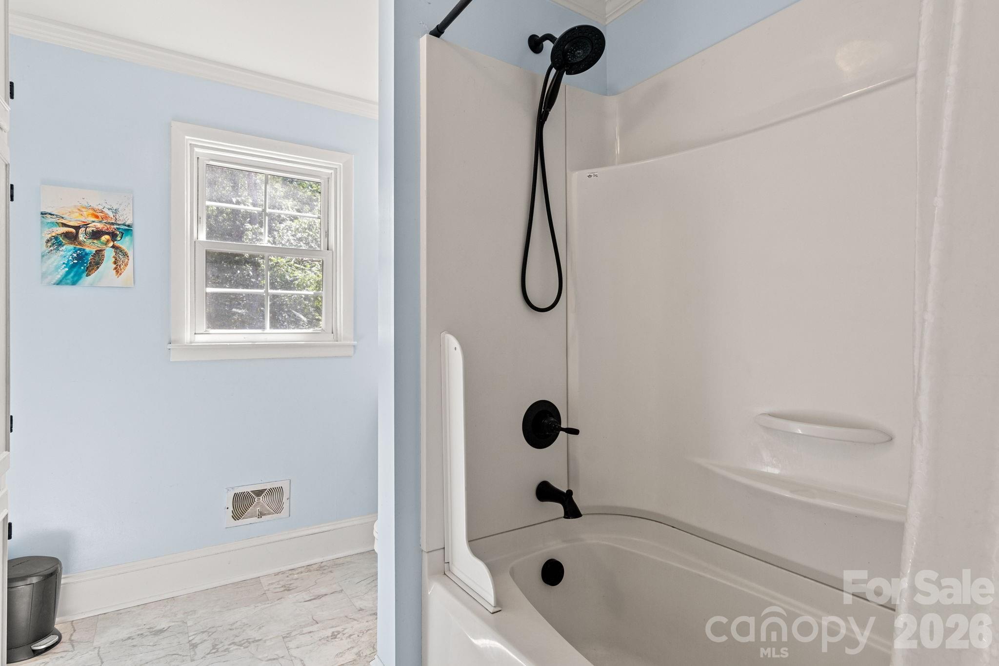 912 Parkwood Road Property Photo 40