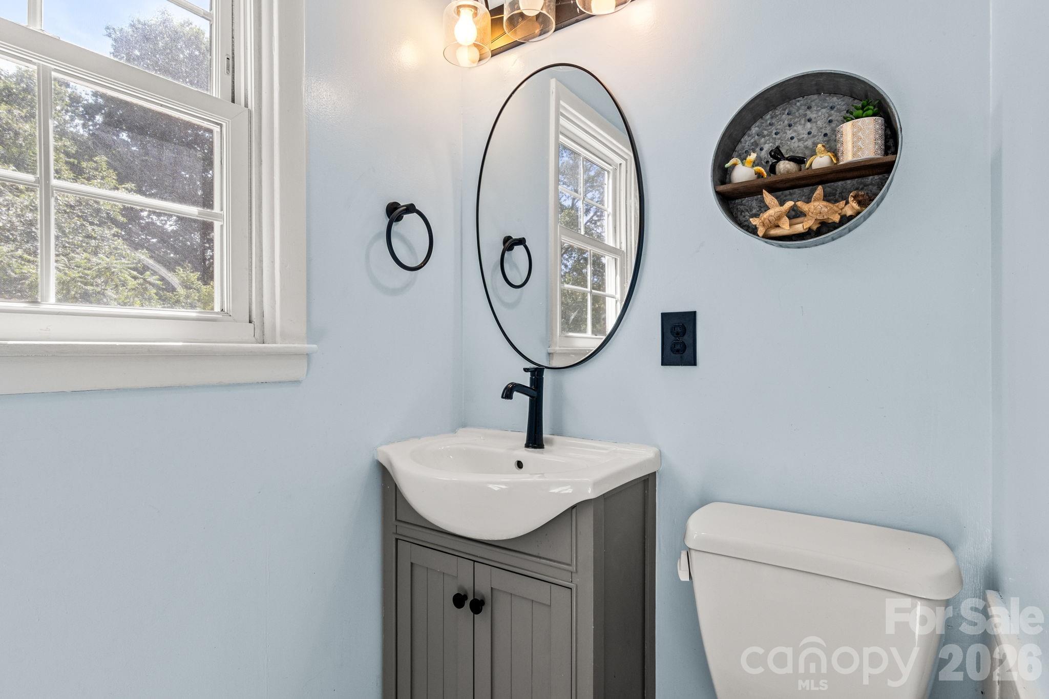 912 Parkwood Road Property Photo 41
