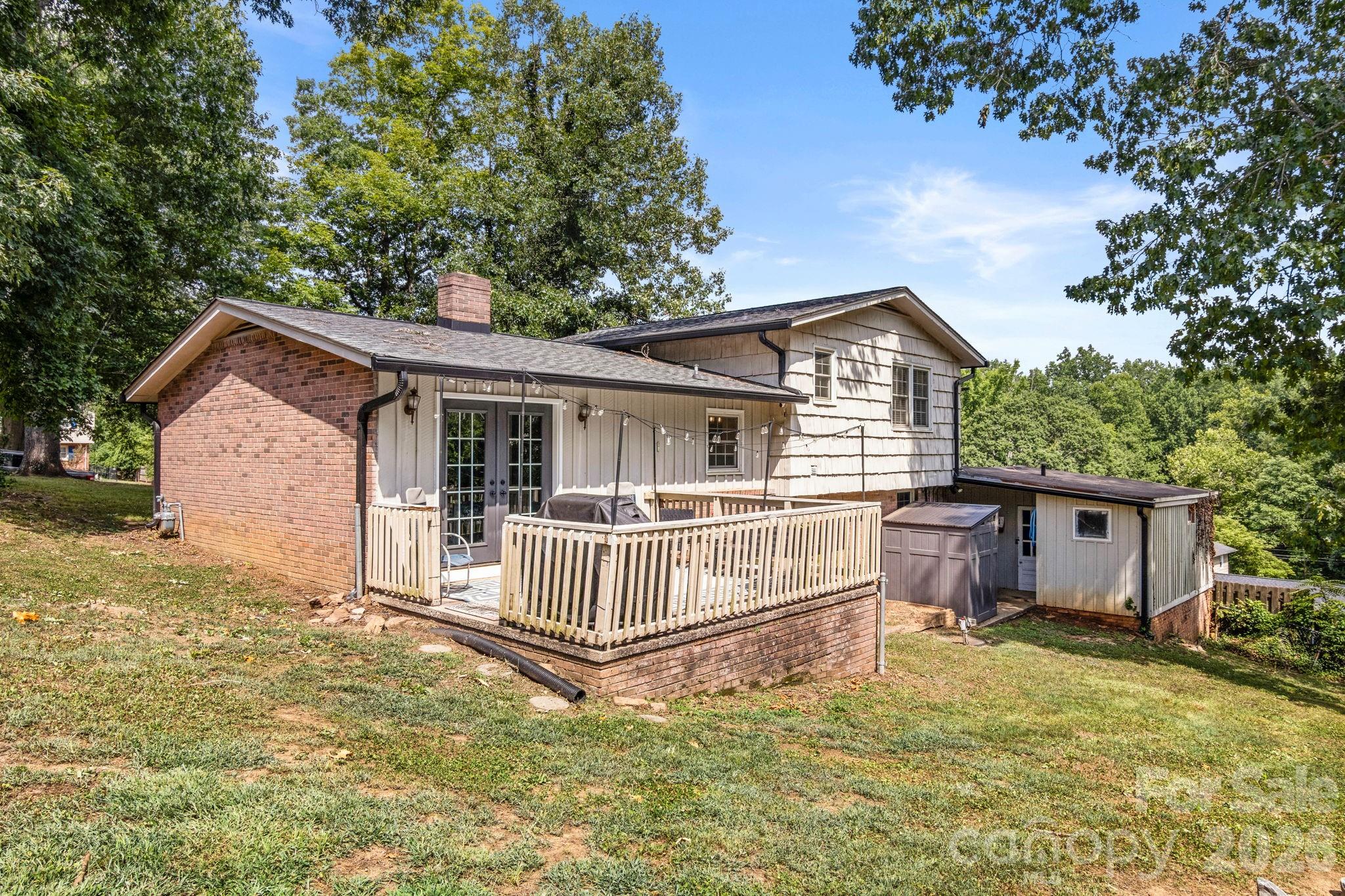 912 Parkwood Road Property Photo 45