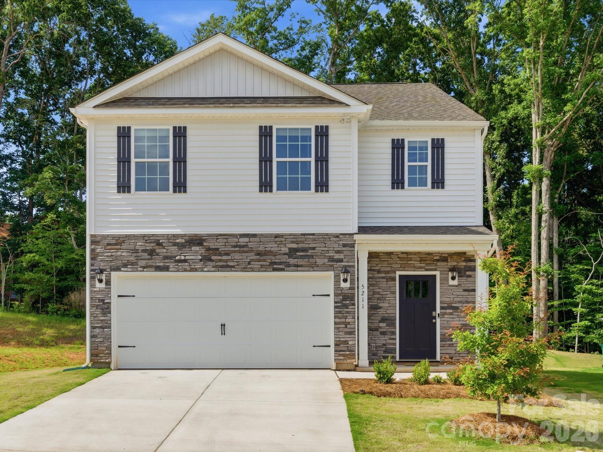 5211 Reedy Ridge Road Property Photo 1