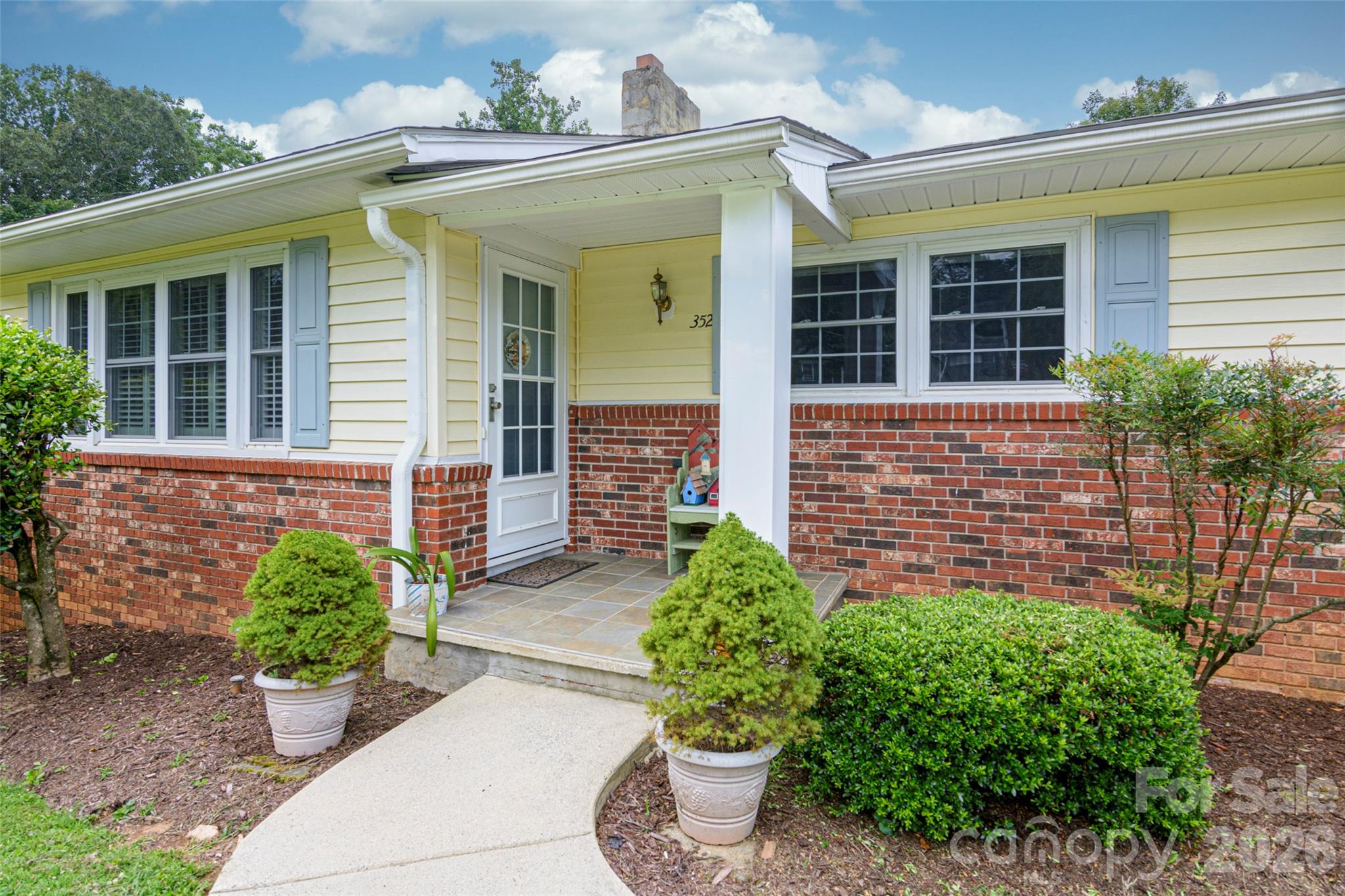 352 Cedar Lane Property Photo 3