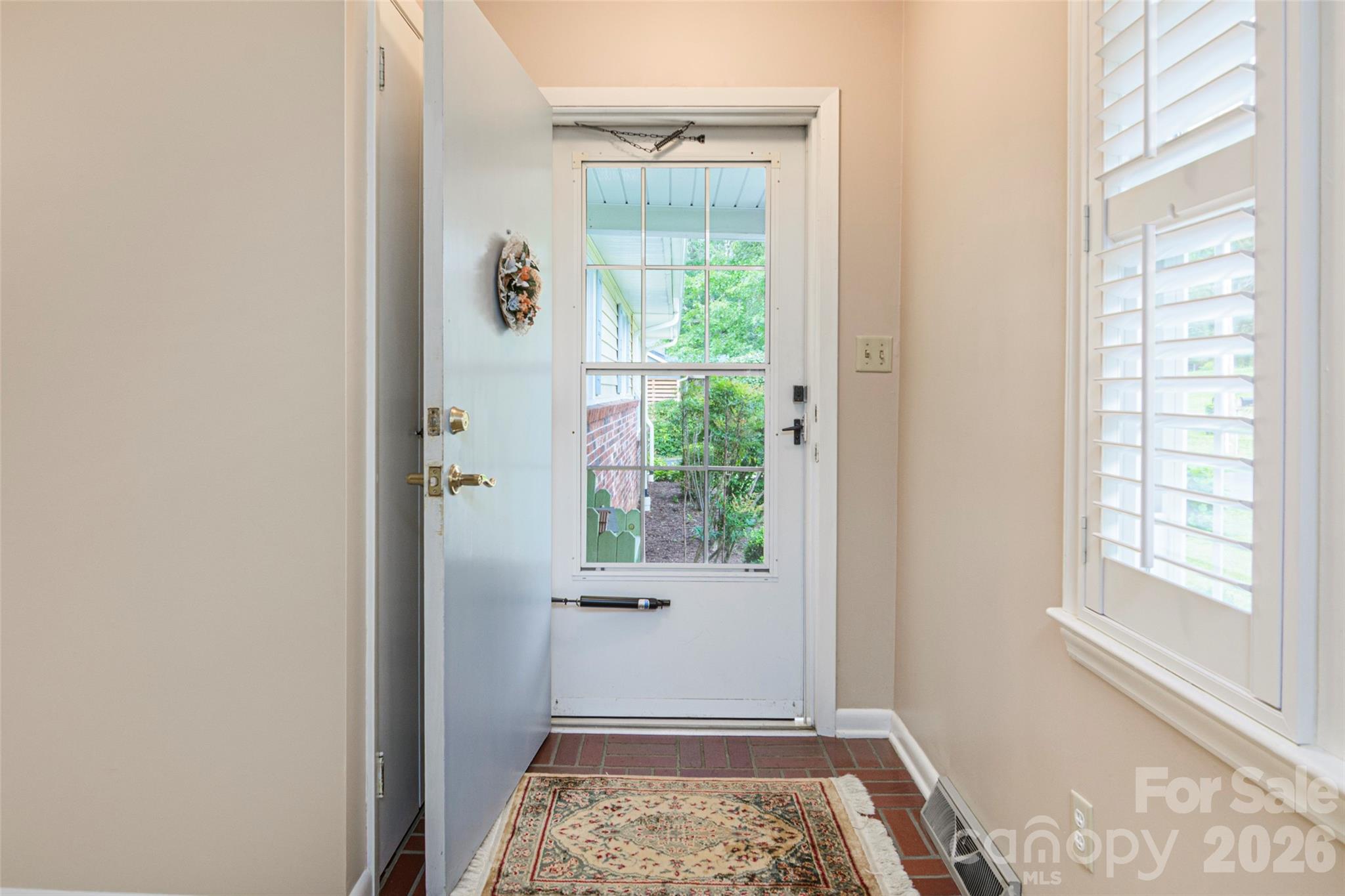 352 Cedar Lane Property Photo 4