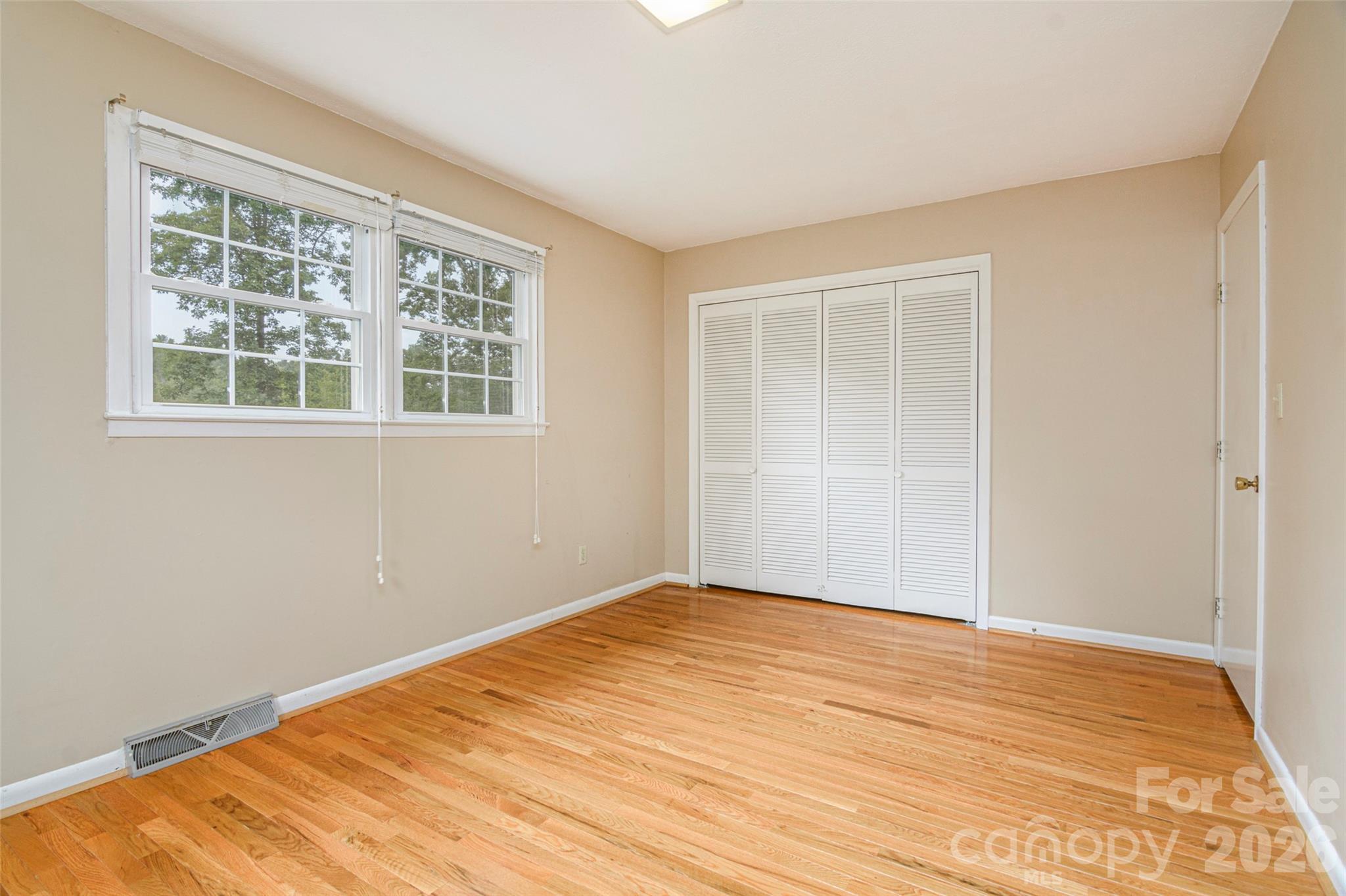 352 Cedar Lane Property Photo 17
