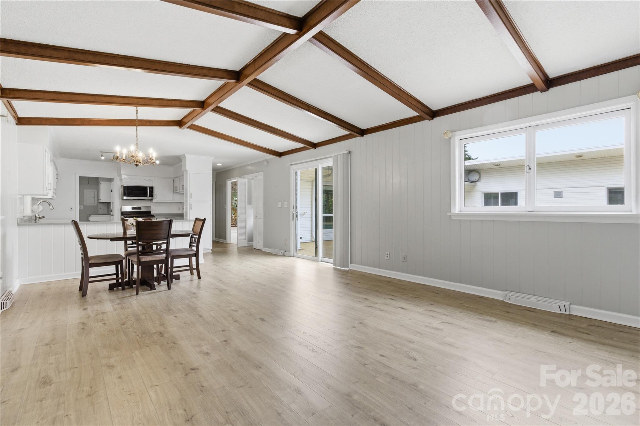 938 Sandswood Drive Property Photo 14