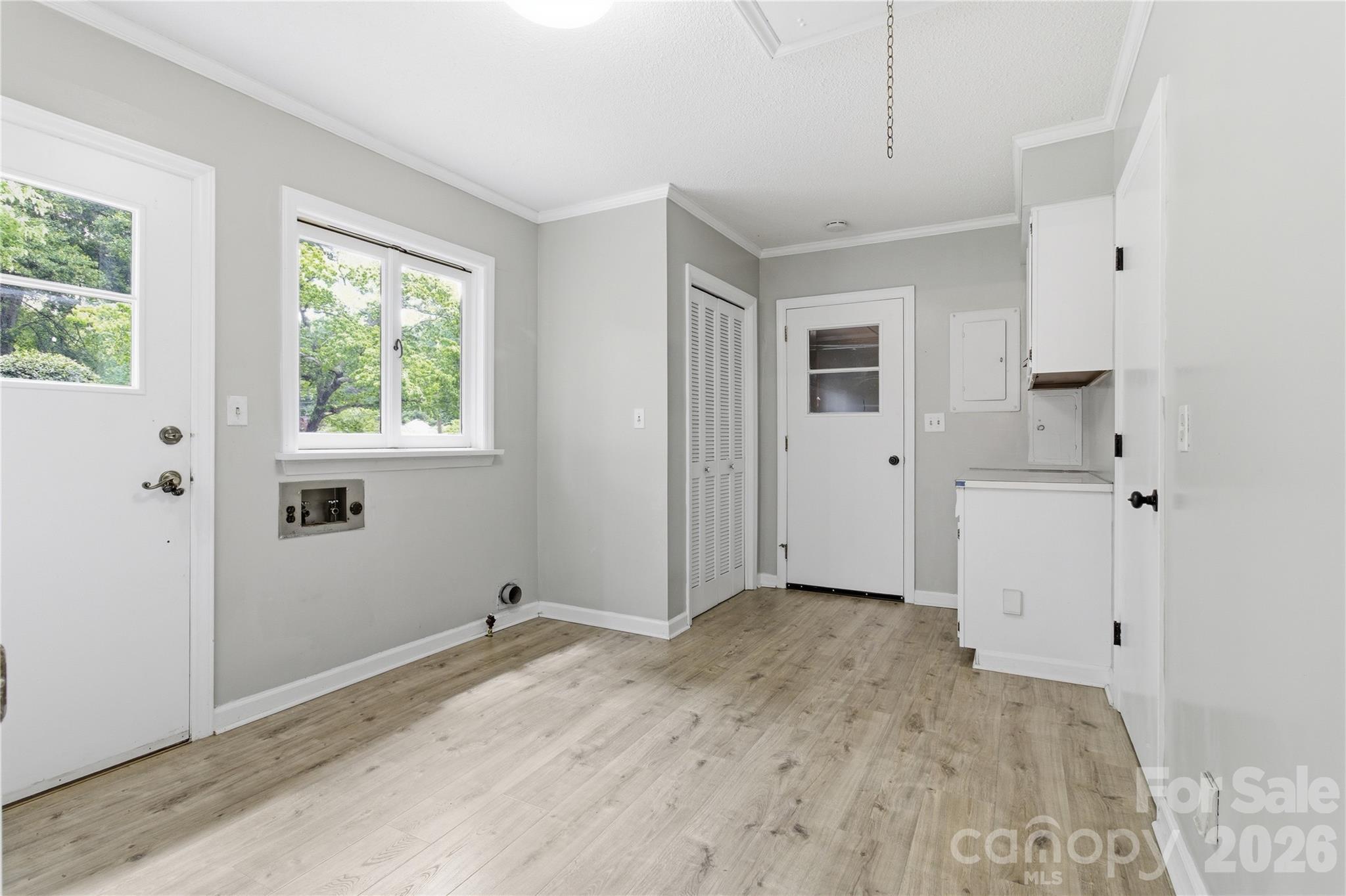 938 Sandswood Drive Property Photo 28