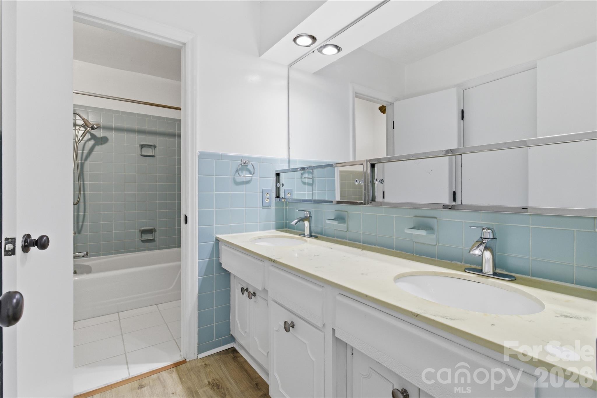 938 Sandswood Drive Property Photo 31