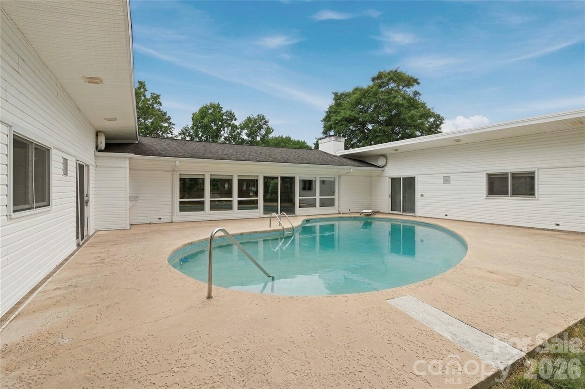 938 Sandswood Drive Property Photo 33