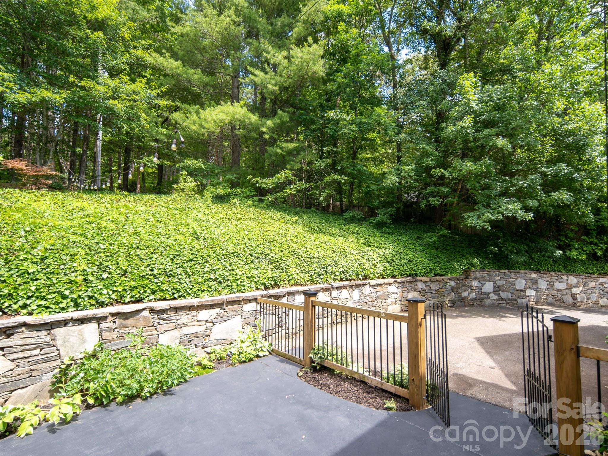 103 Woodburn Drive Property Photo 39