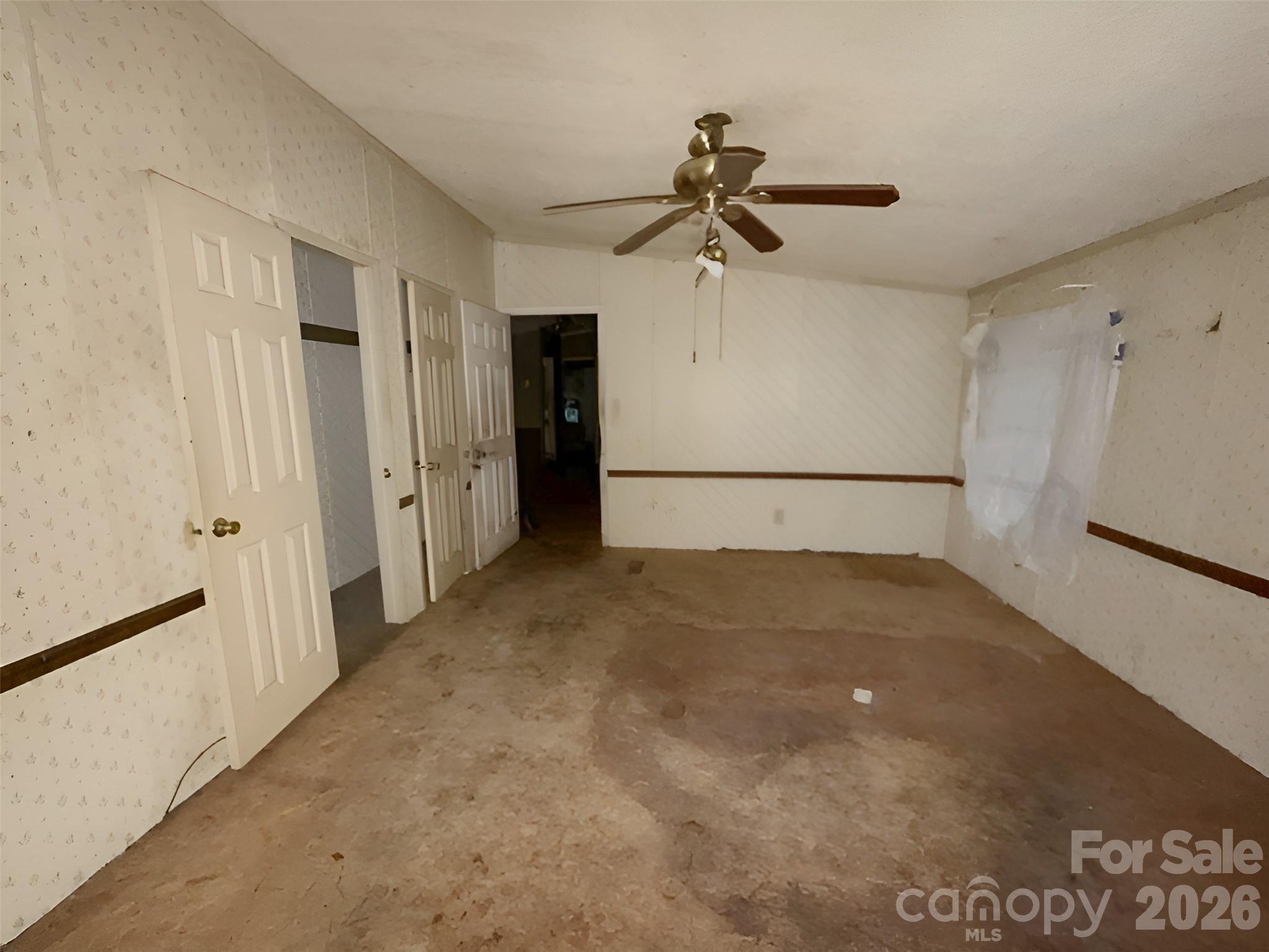 120 Kings Forest Drive Property Photo 5
