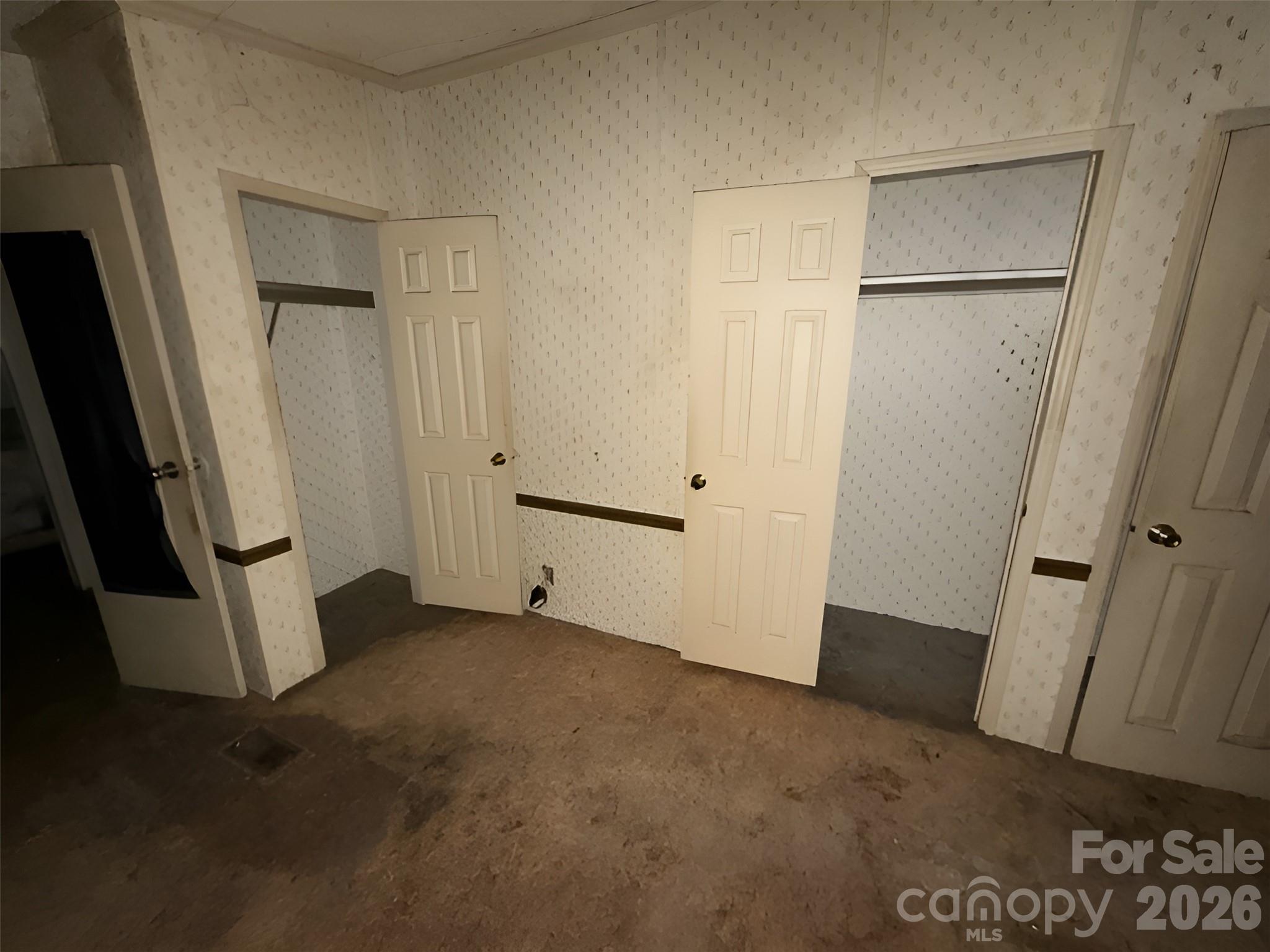 120 Kings Forest Drive Property Photo 6
