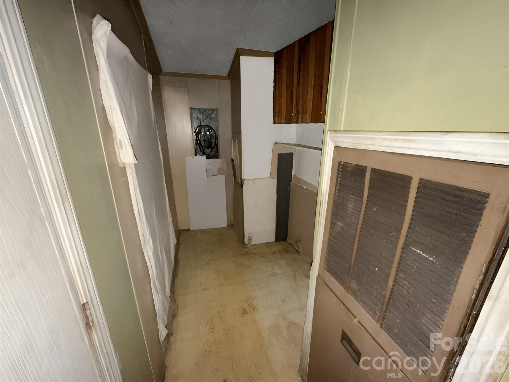 120 Kings Forest Drive Property Photo 8